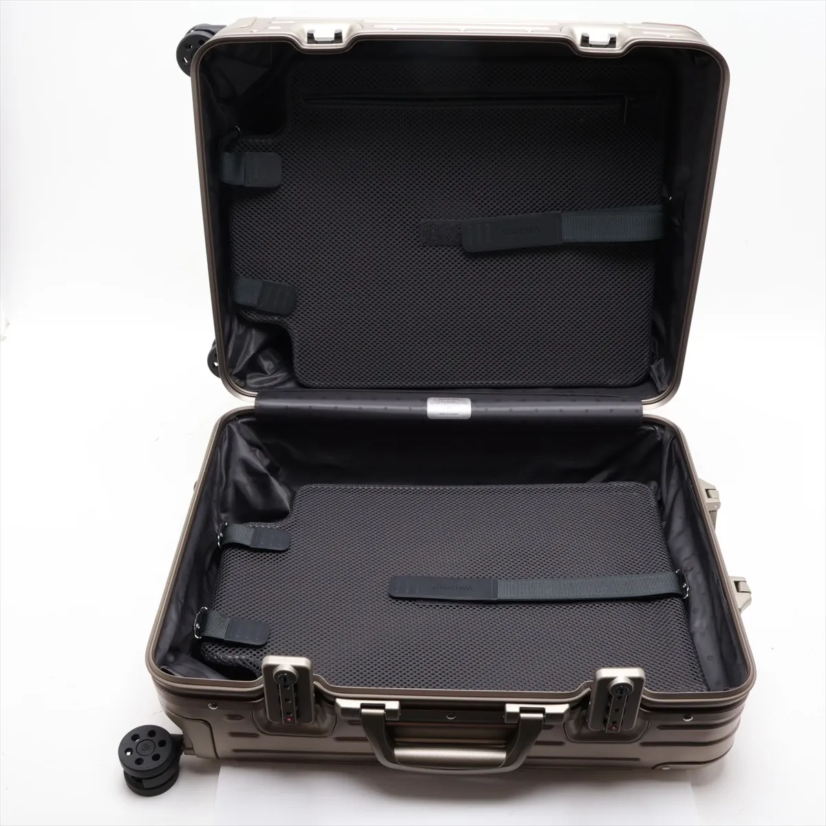 [Individually packaged] Rimowa Cabin Plus Aluminum Carry-on Suitcase, Gold, Combination Lock 000 — view 5