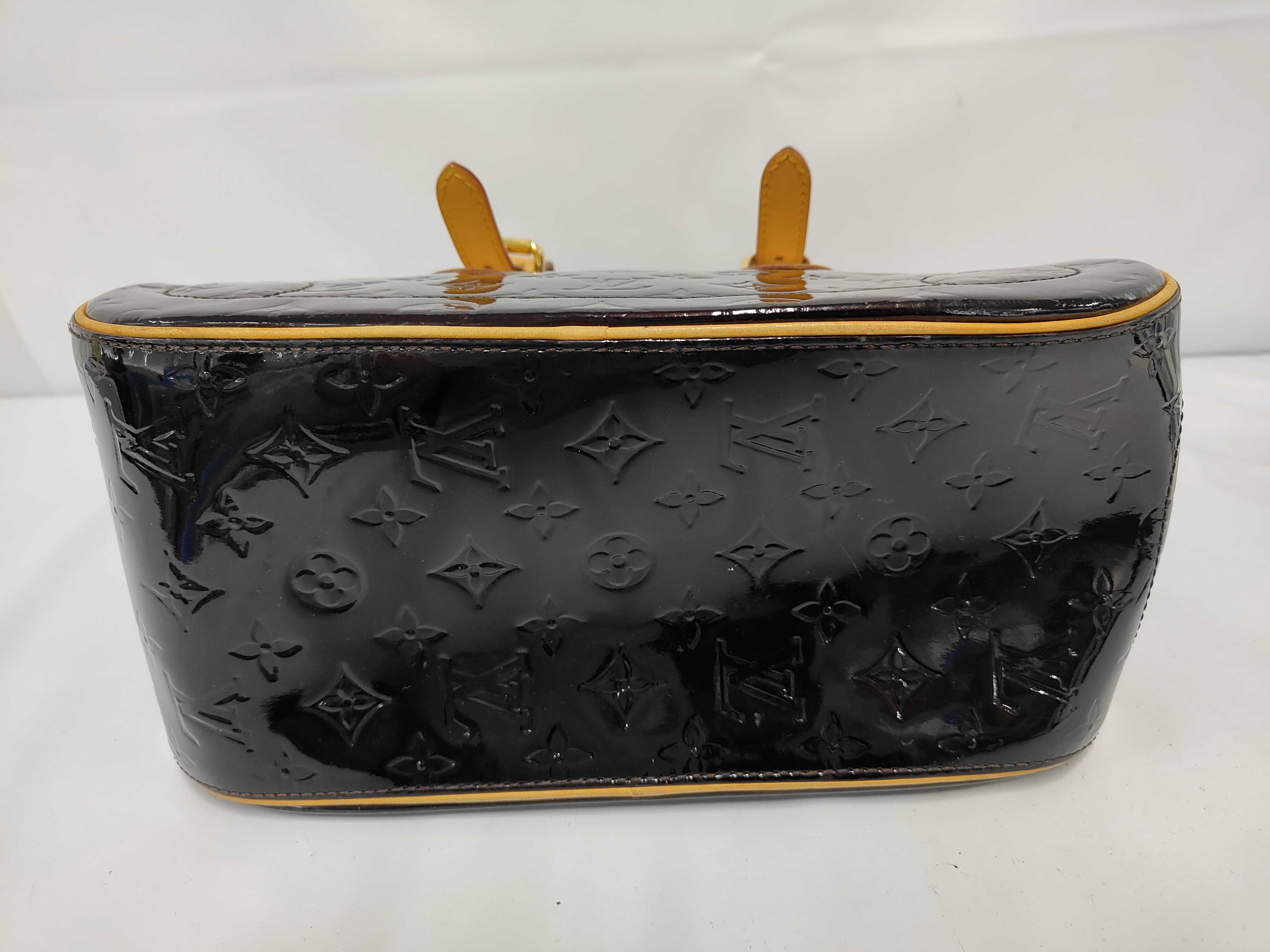LV Vernis Summit Drive M93516 (Serial number unknown) Bag — view 3