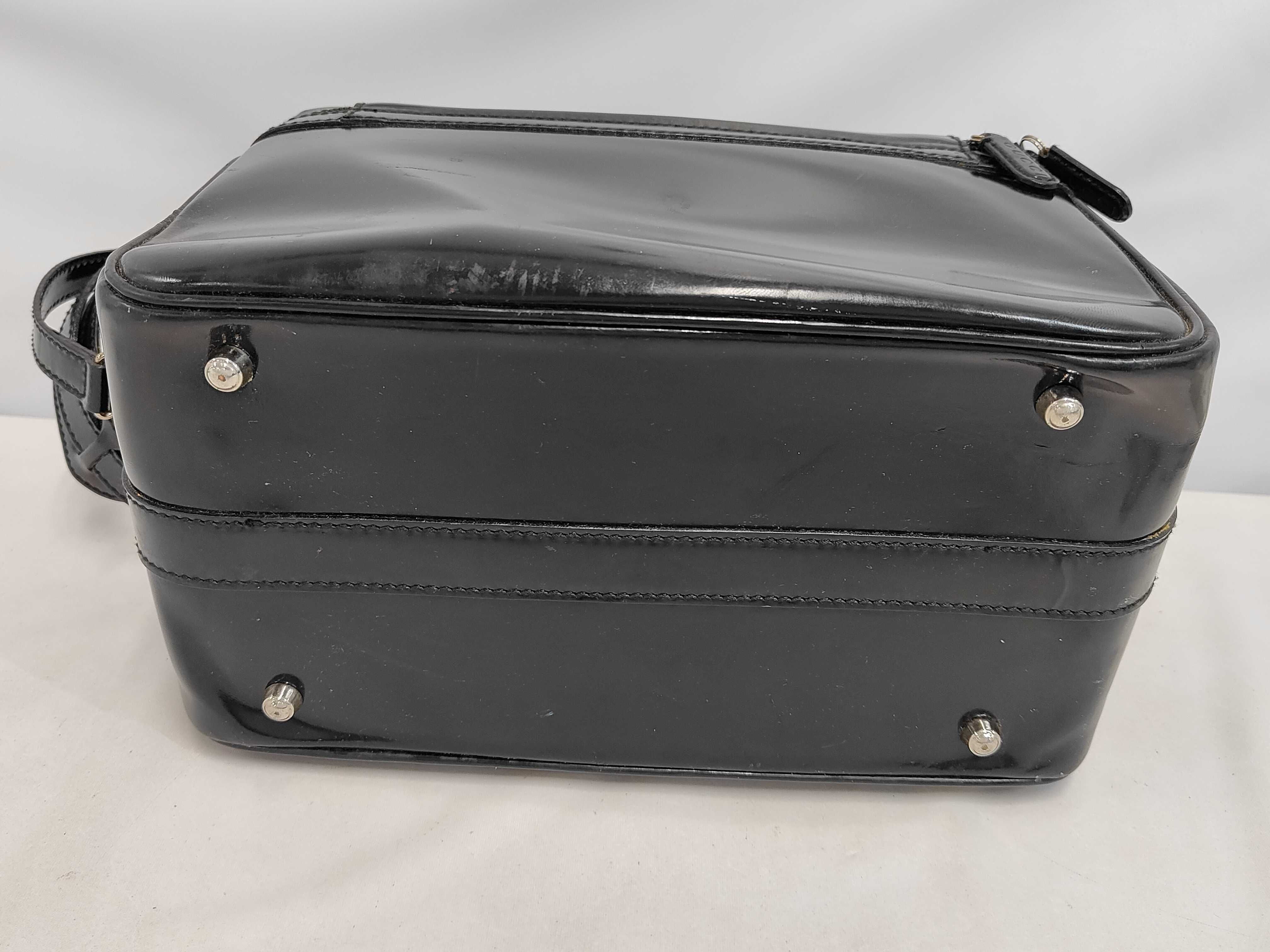Bamboo Patent 2-way Vanity Bag, Black — view 4