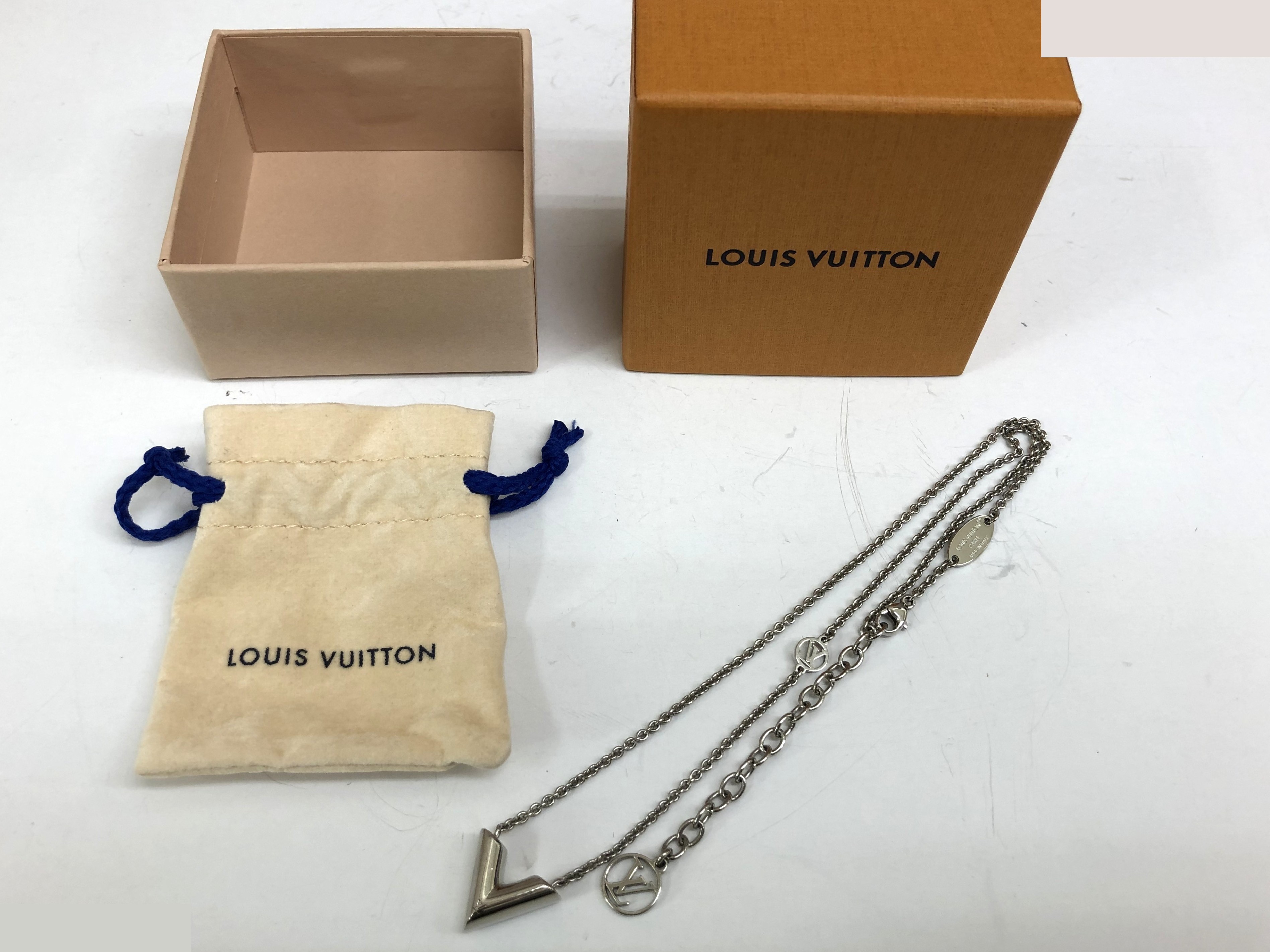 Essential V Chain, approximately 44cm — view 6
