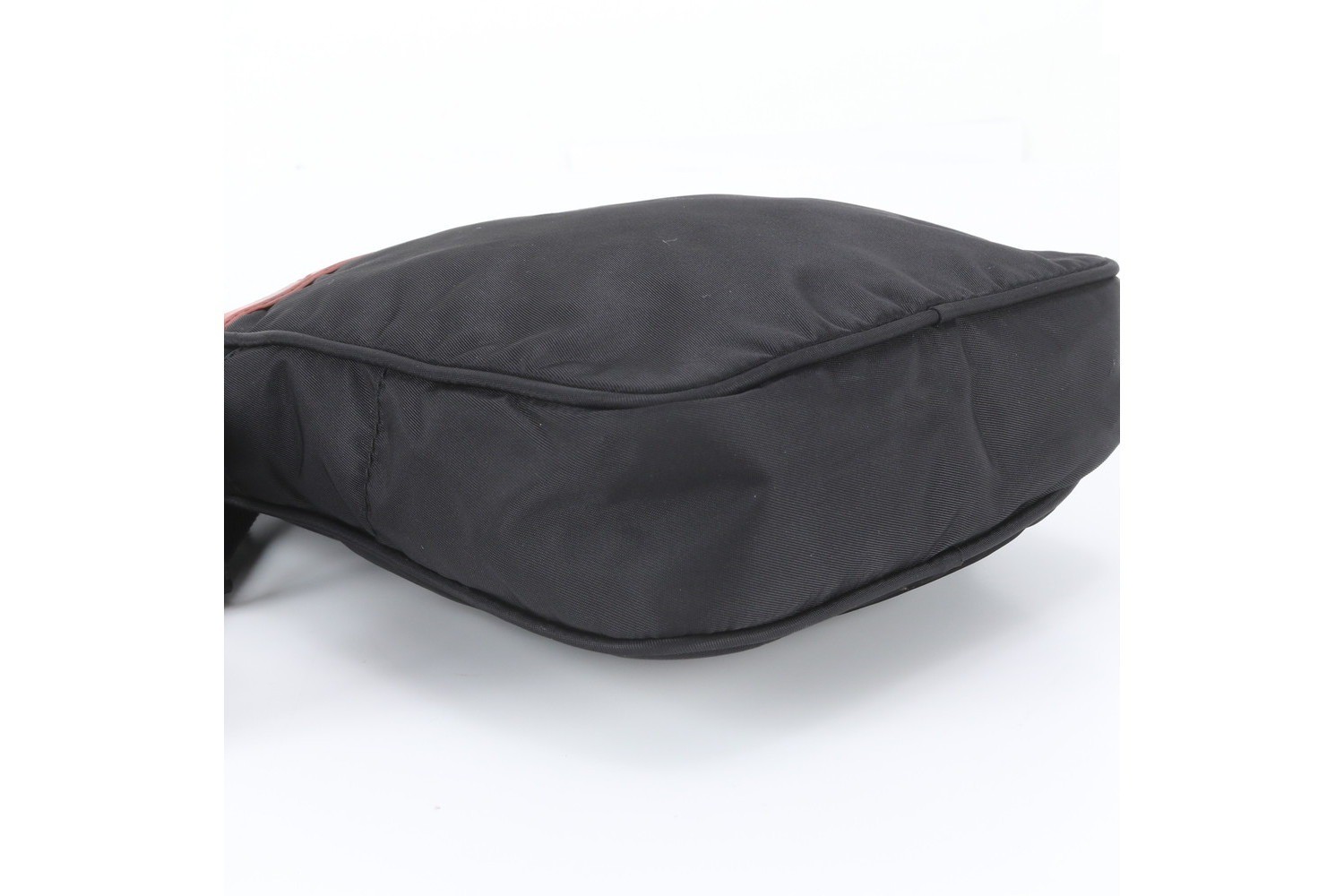 Leather and nylon shoulder bag, crossbody bag, messenger bag. — view 4