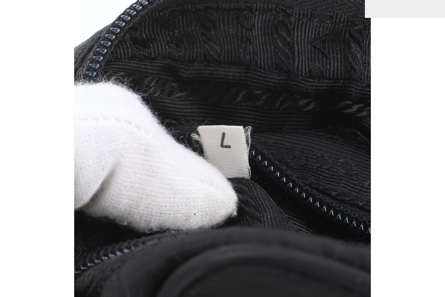 Leather and nylon shoulder bag, crossbody bag, messenger bag. — view 9