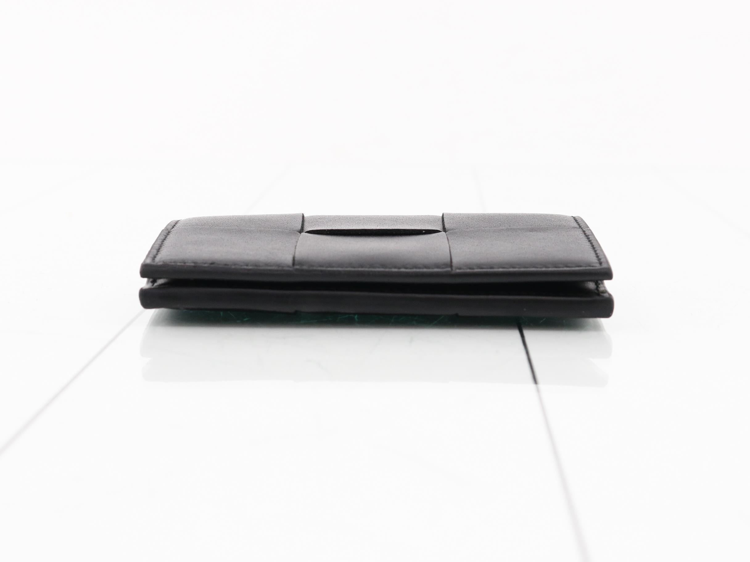 Maxi Intrecciato Card Case, Black — view 3