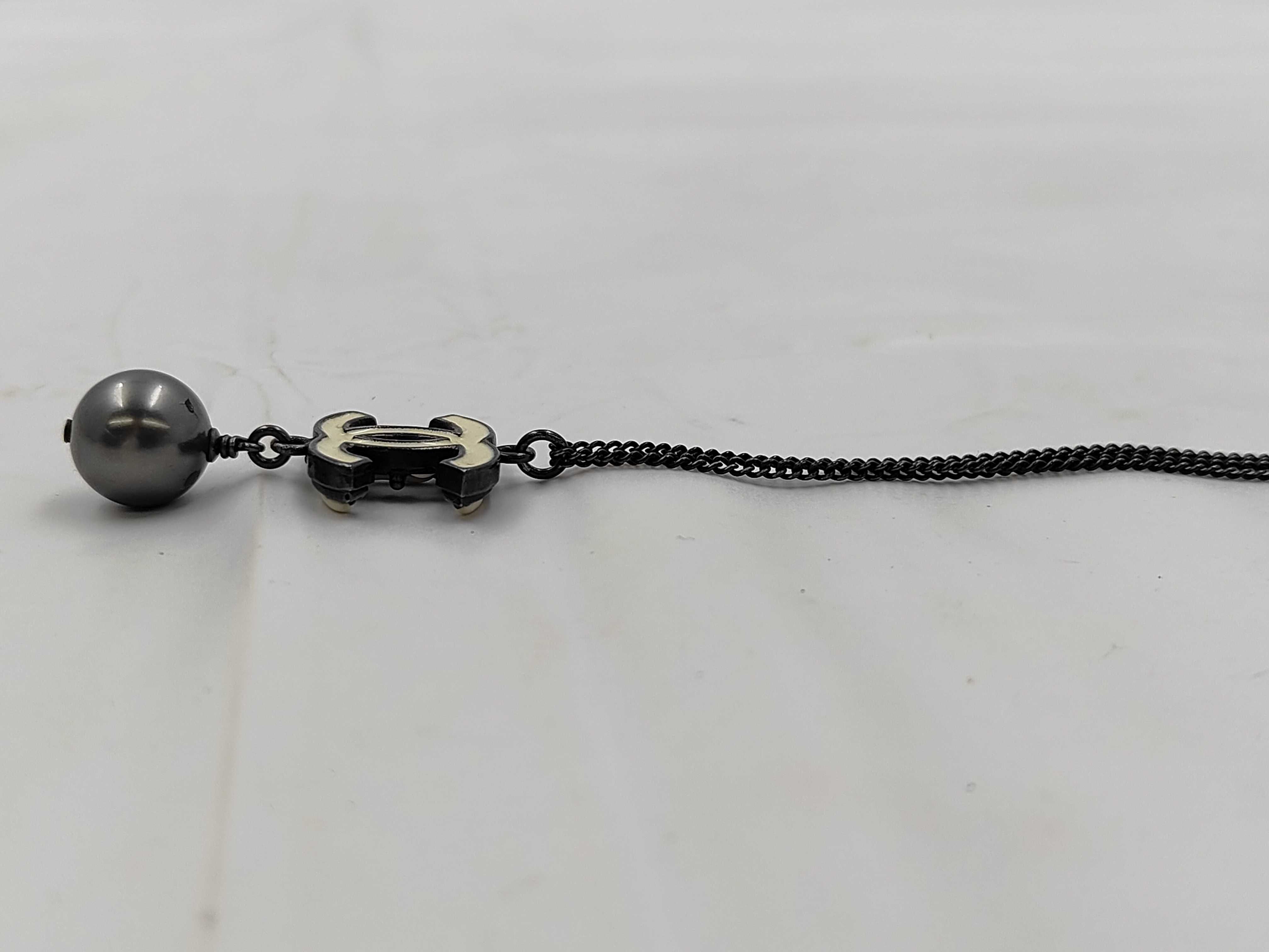 necklace B12A — view 3