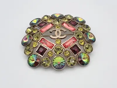 brooch