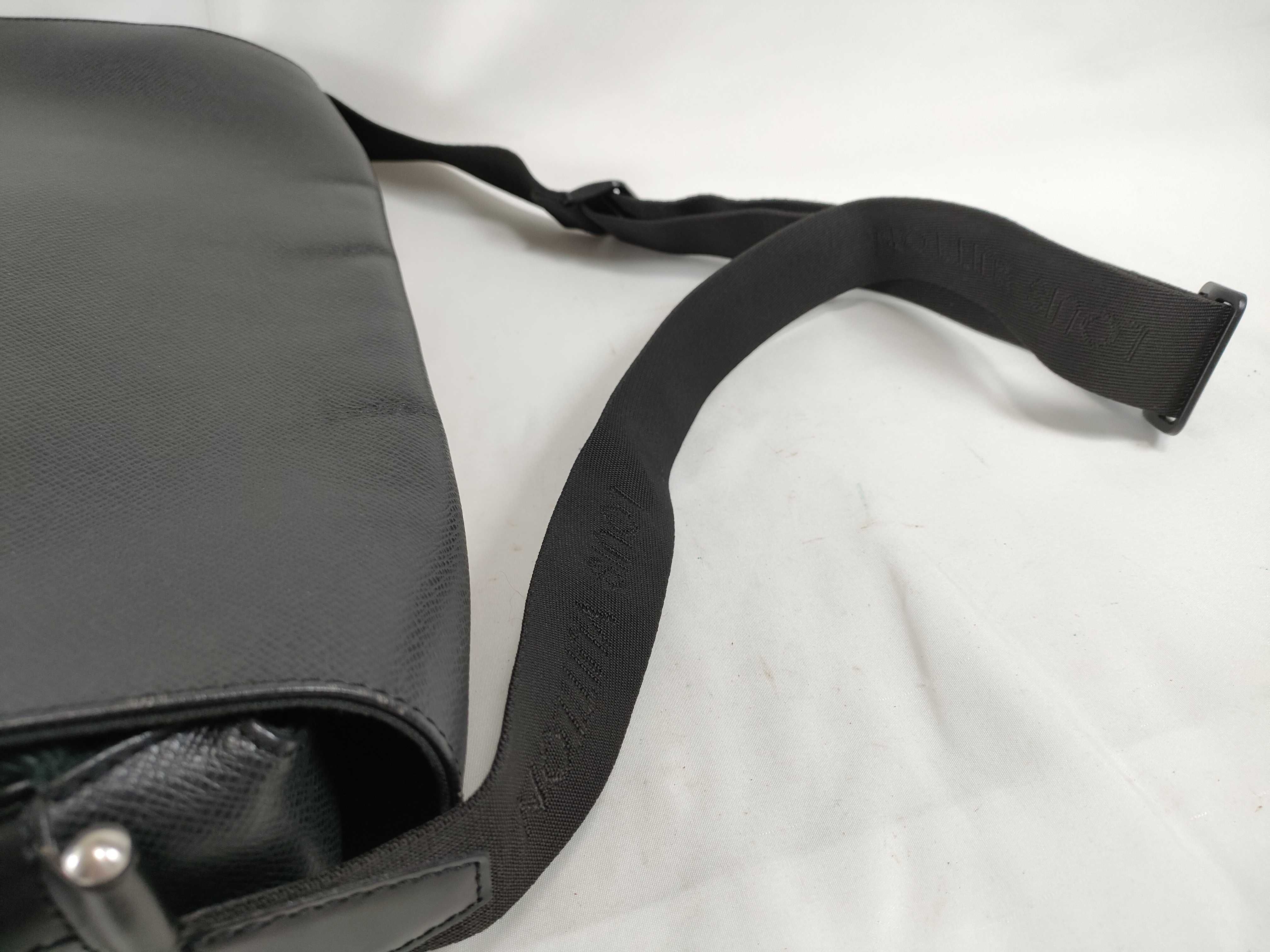 Taiga LV Taiga Delsu M30162 SP0051 Shoulder Bag — view 3