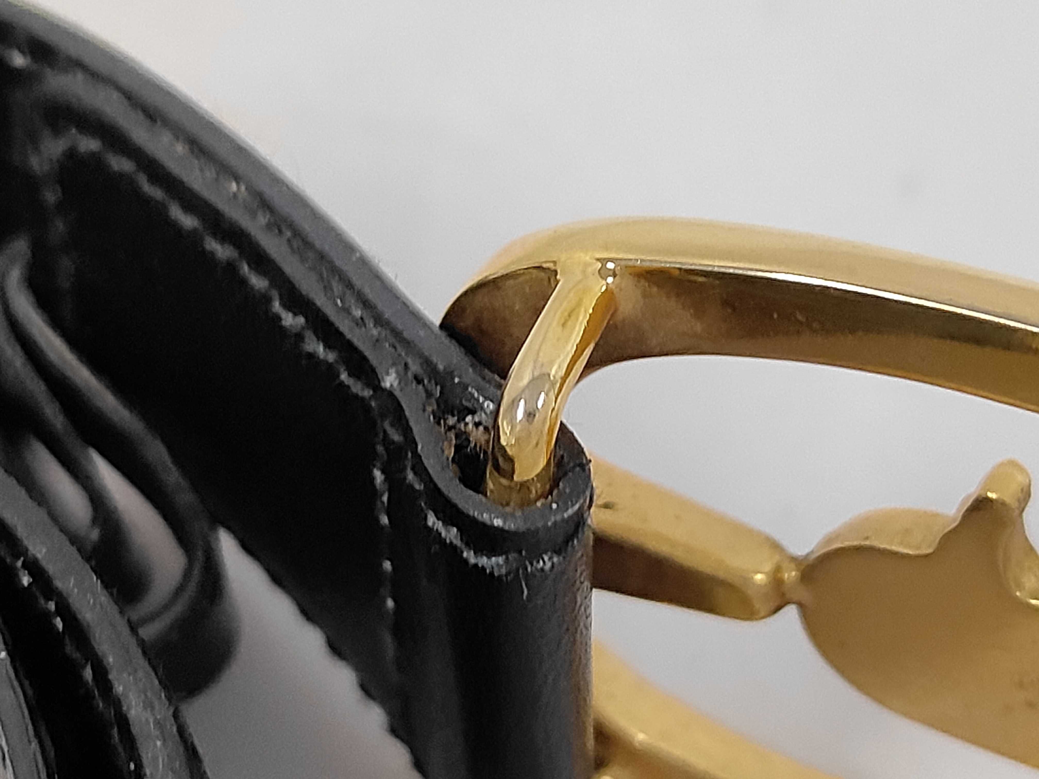 leather belt with carriage-style buckle. — view 4