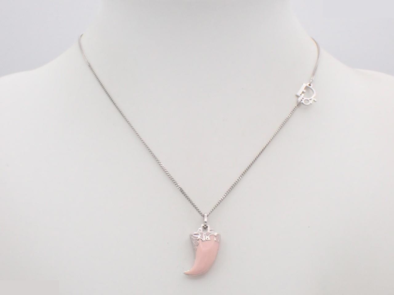 Other lines: Precious metals, necklaces, pendants — view 3