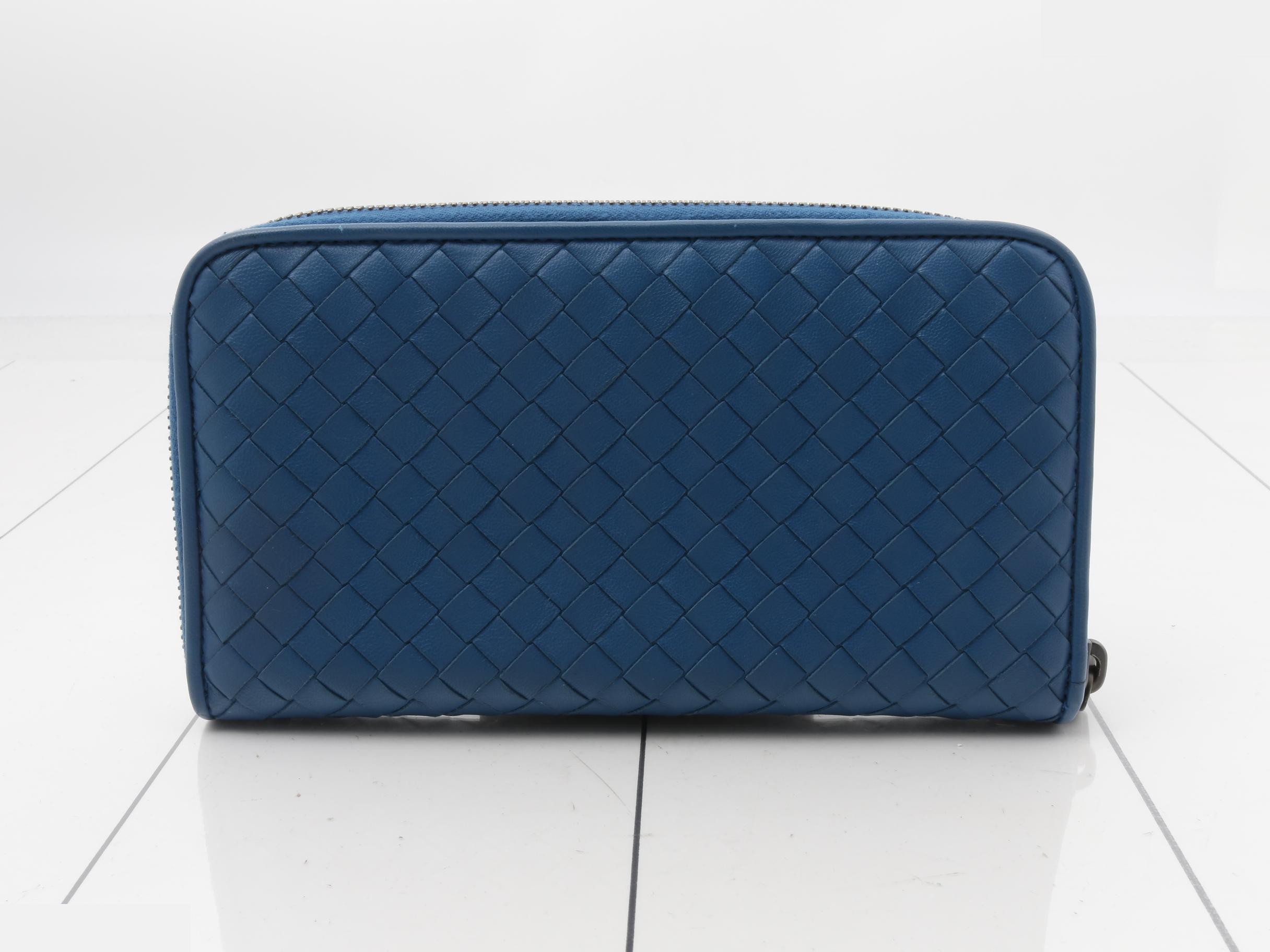 Intrecciato (bags) and wallets — view 2