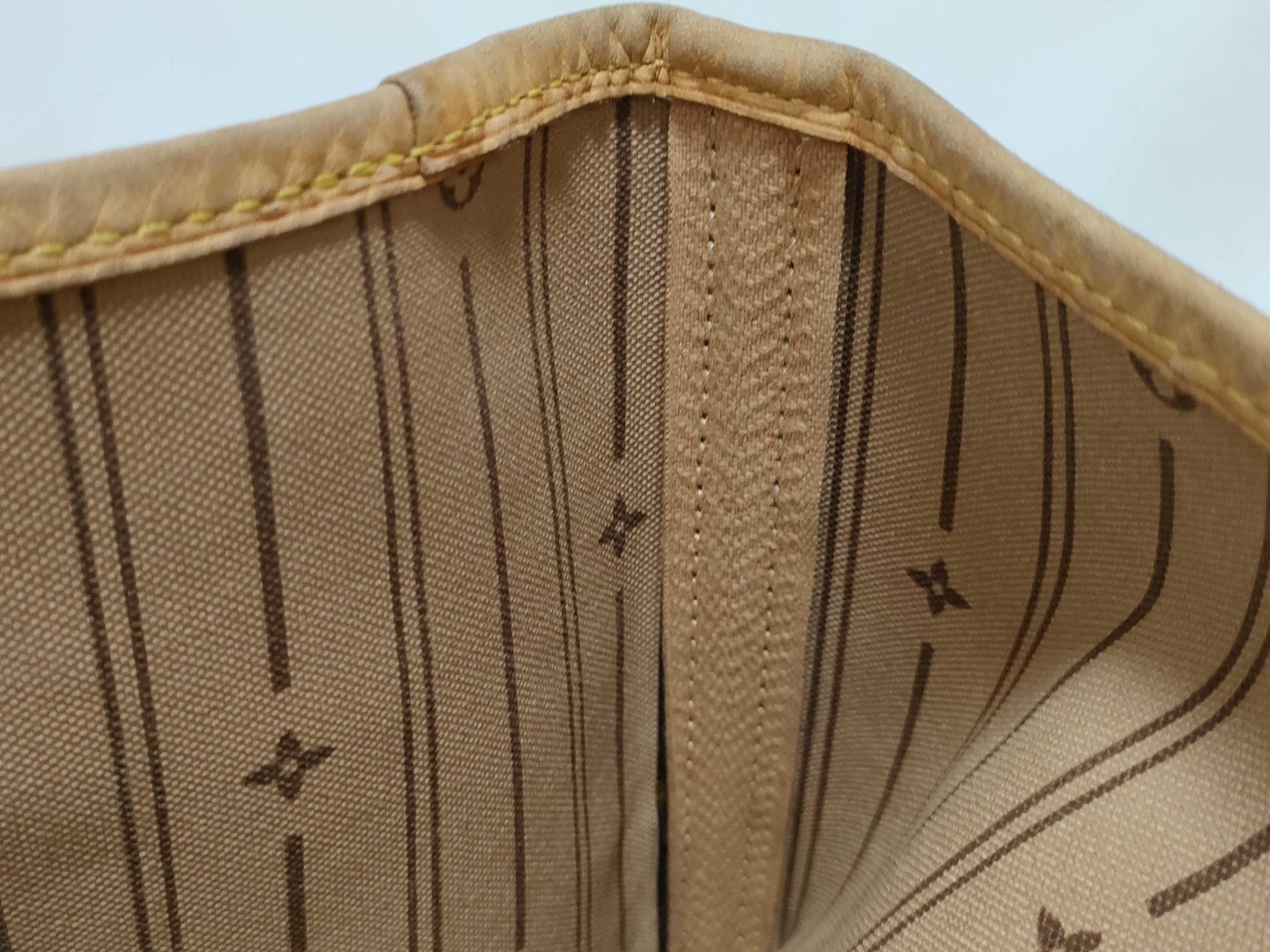 Monogram Louis Vuitton Monogram Neverfull GM Tote Bag — view 9