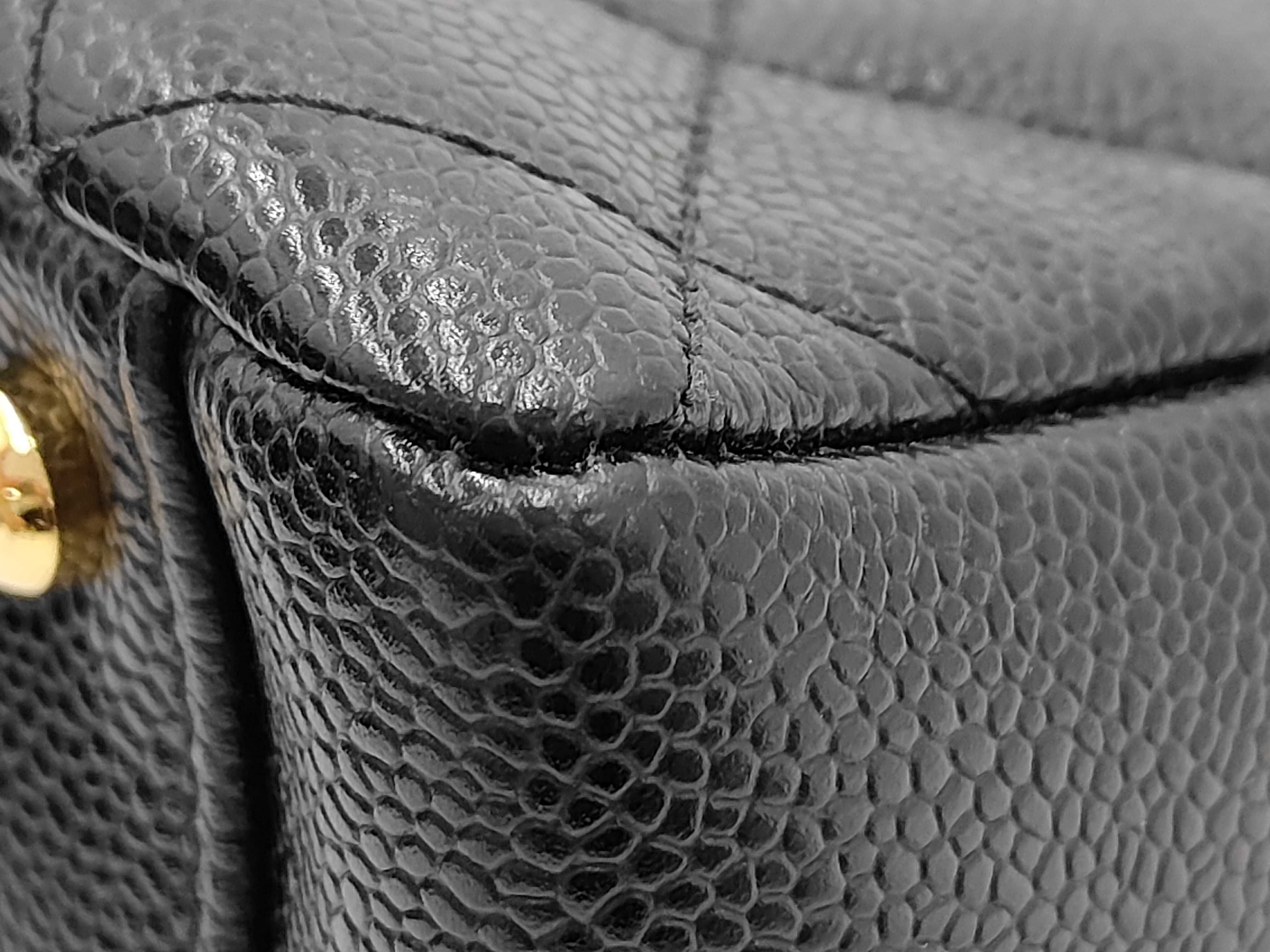 Caviar Skin Chain Tote Bag (Serial No. 8) — view 4