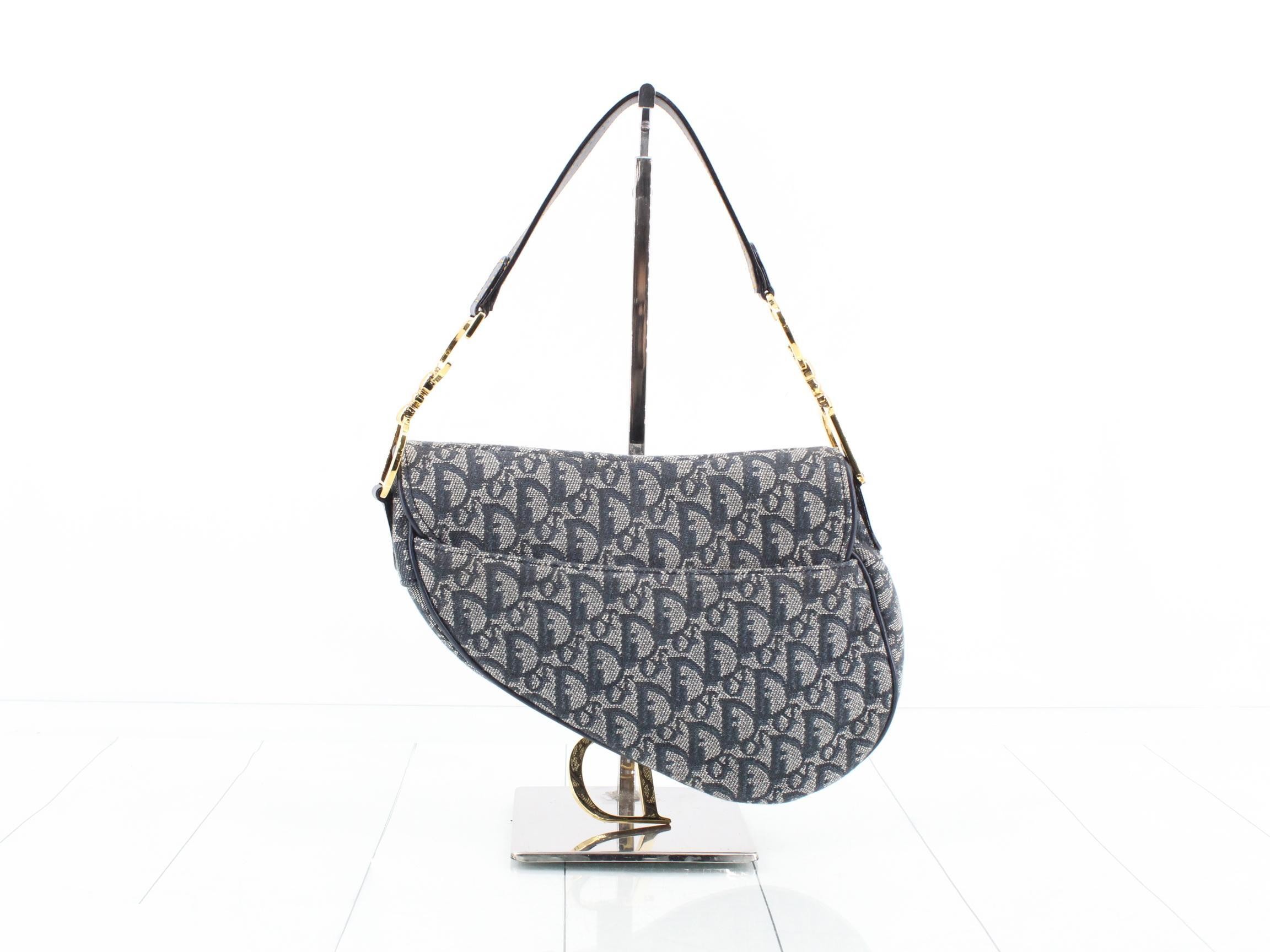 Trotter Saddle Bag, Oblique Pattern, Scarf Print Handbag — view 2