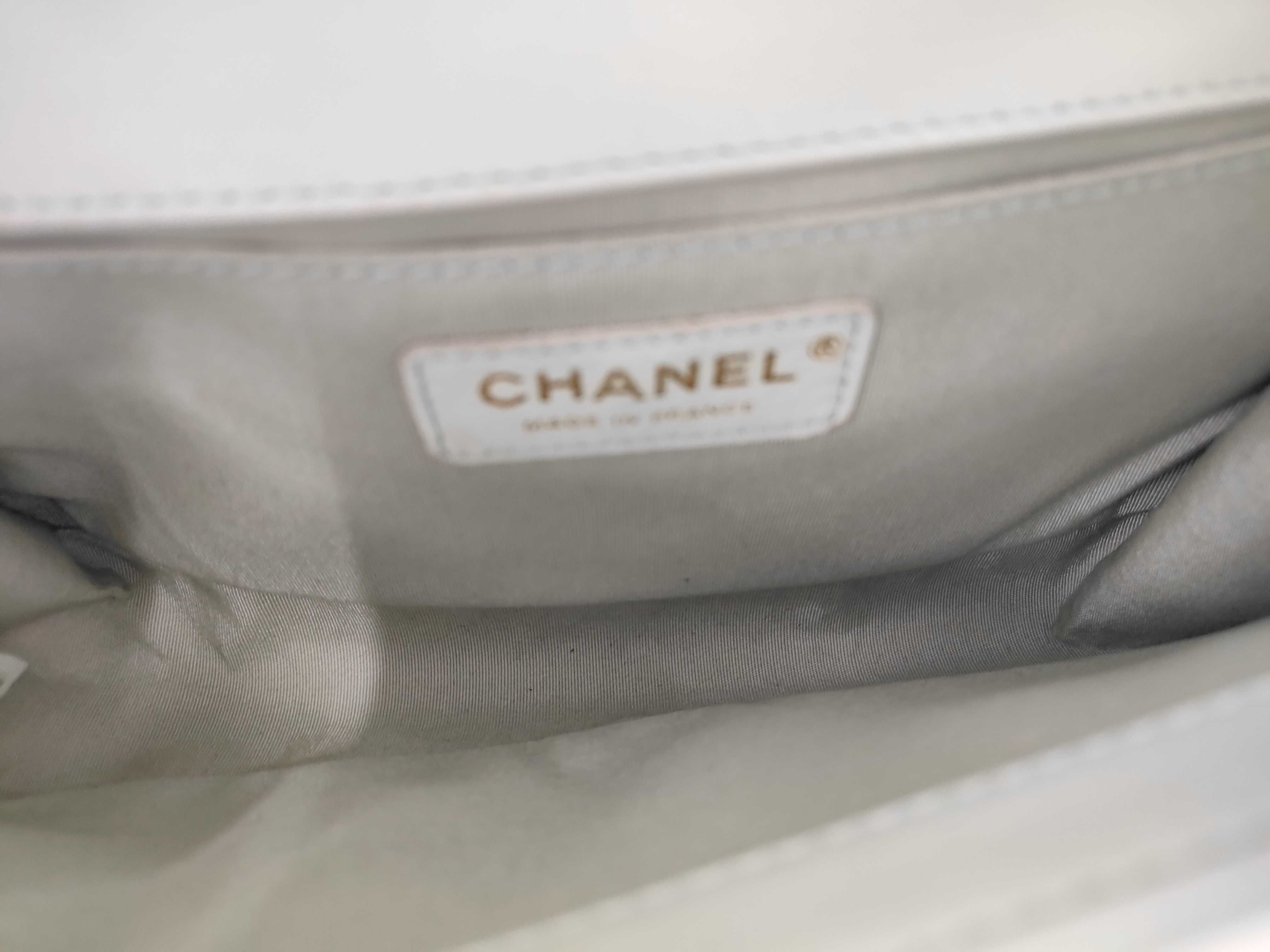 2248 Boy 25 Chain Shoulder Bag, Mint Green, Gold Hardware — view 13
