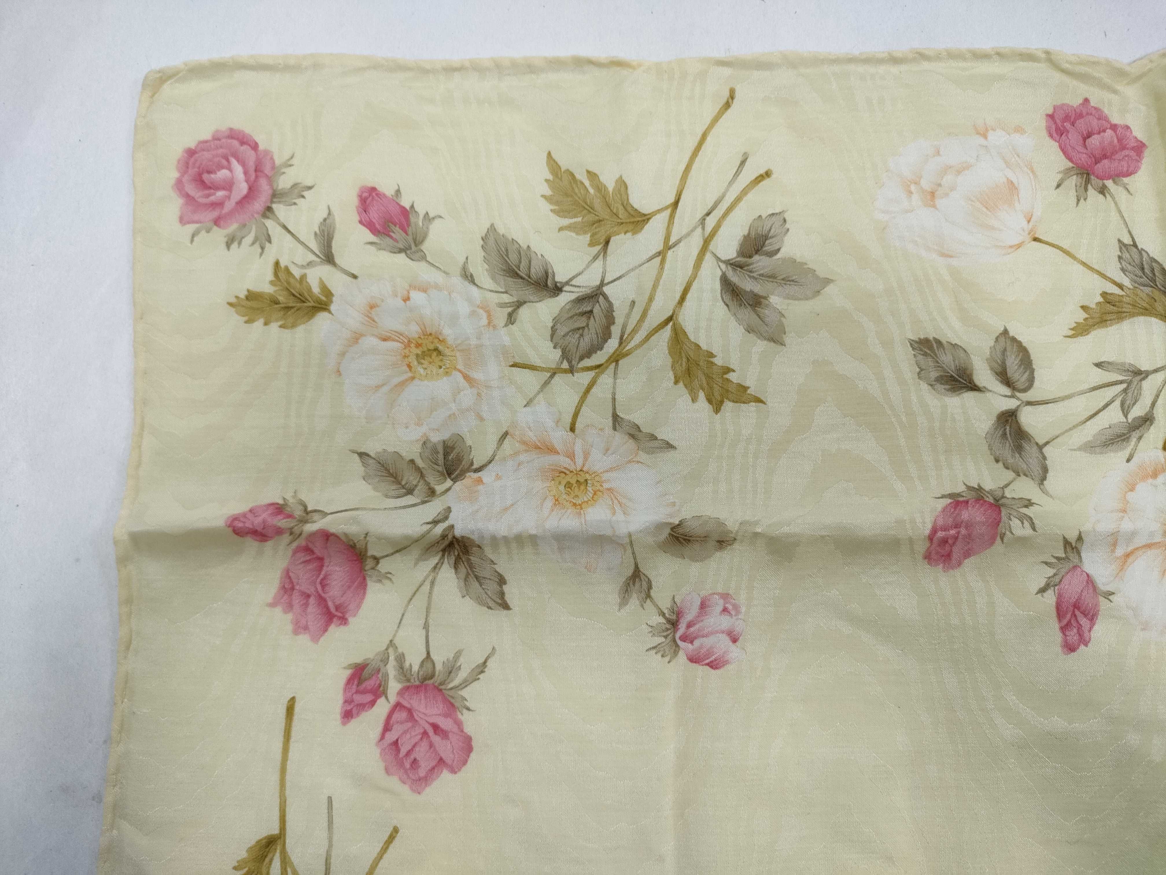 scarves and other accessories — view 6