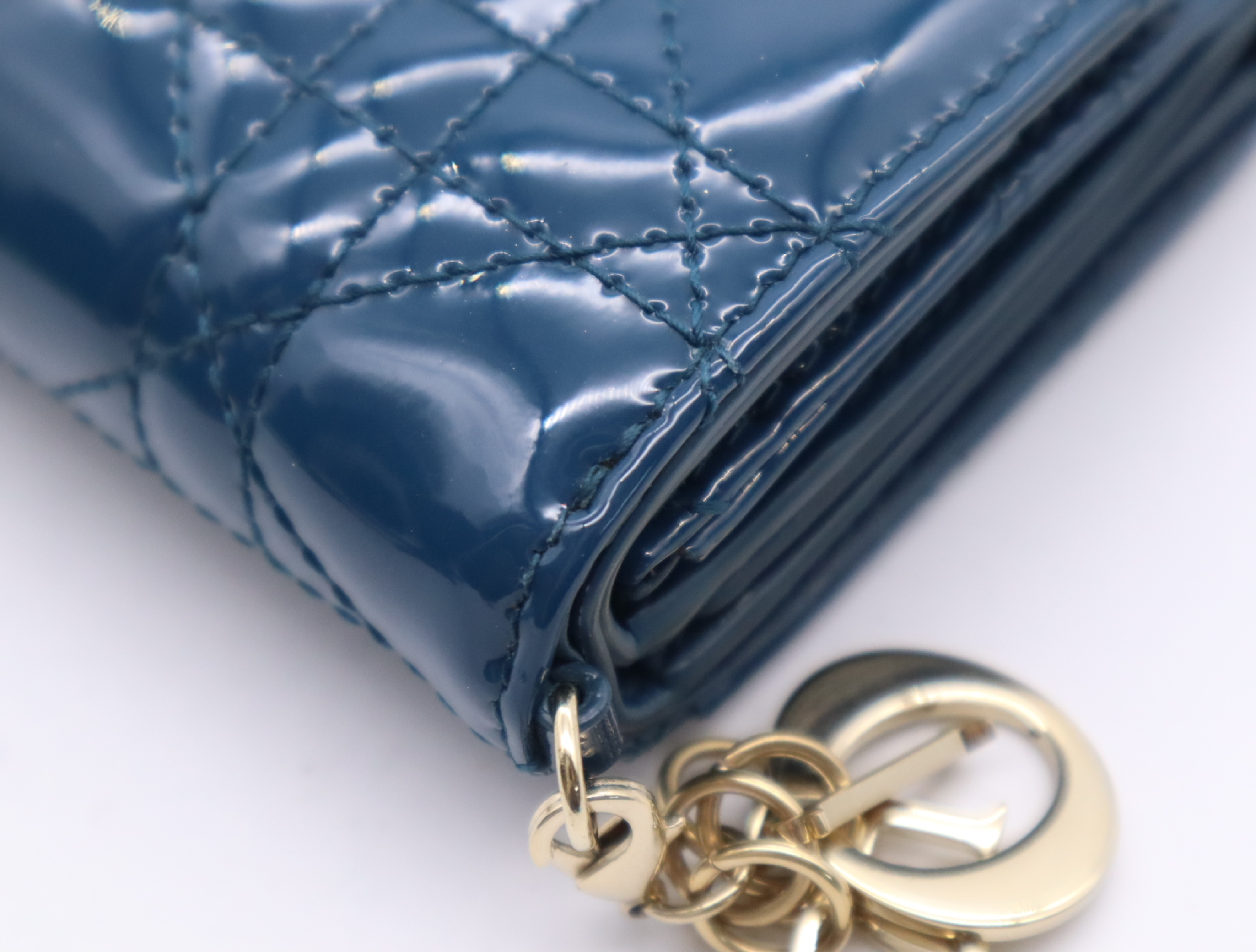 S0181OVRB Cannage Patent Calfskin Lady Lotus Wallet Blue (Comes with Box and Dust Bag) — view 9