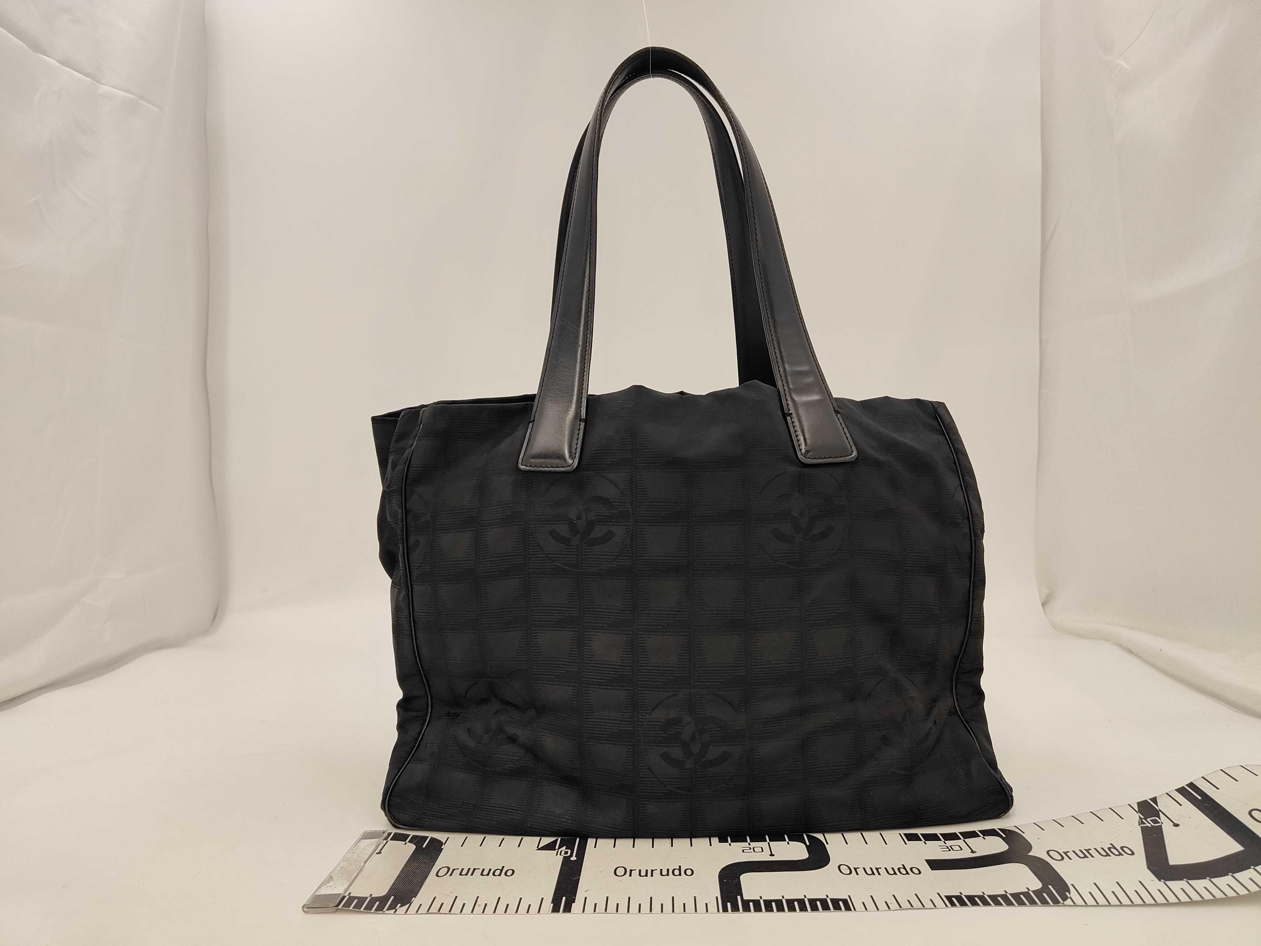 New Travel Line Shoulder Bag, Black, with serial number sticker, Tote Bag — view 2