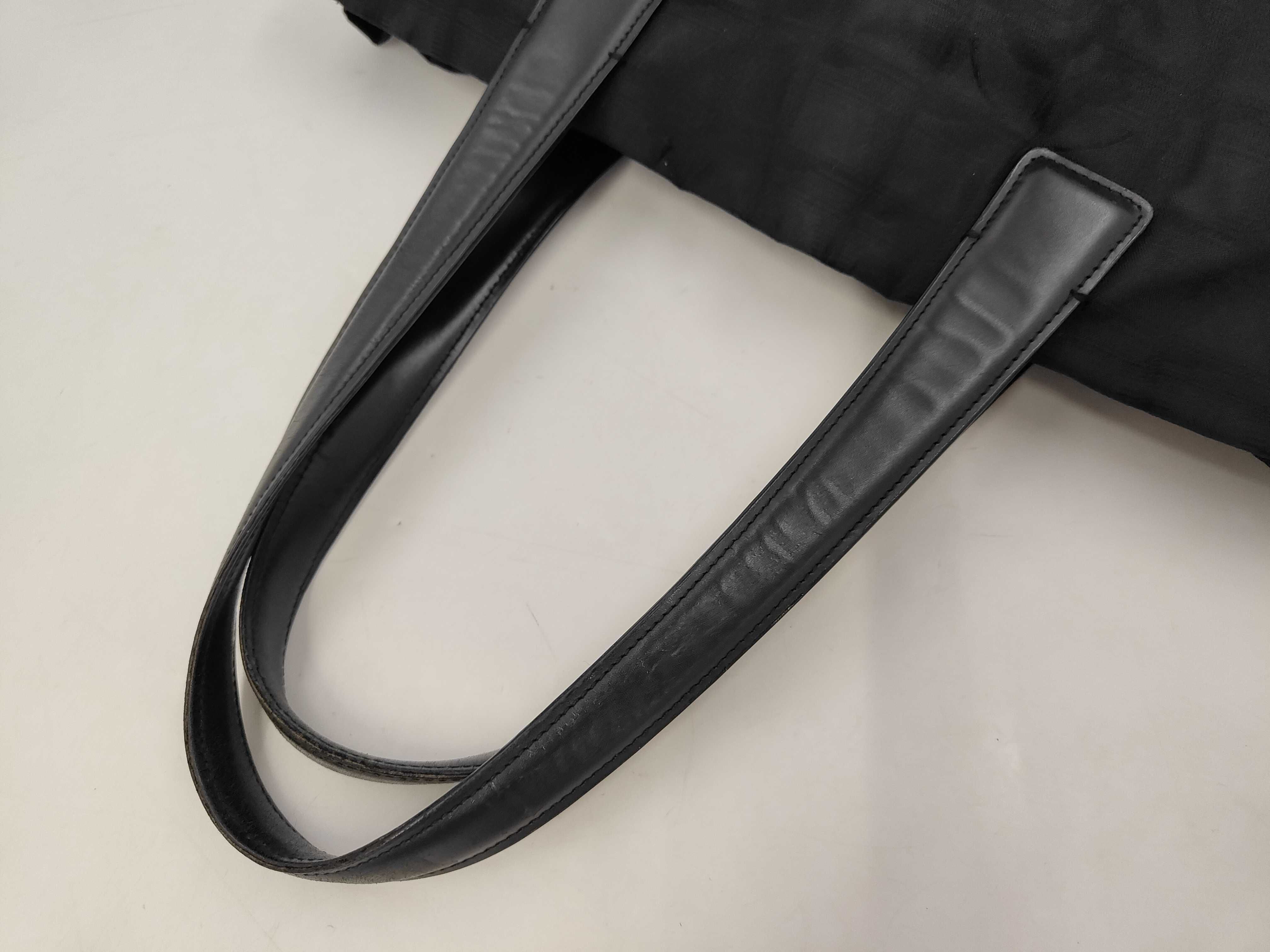 New Travel Line Shoulder Bag, Black, with serial number sticker, Tote Bag — view 4