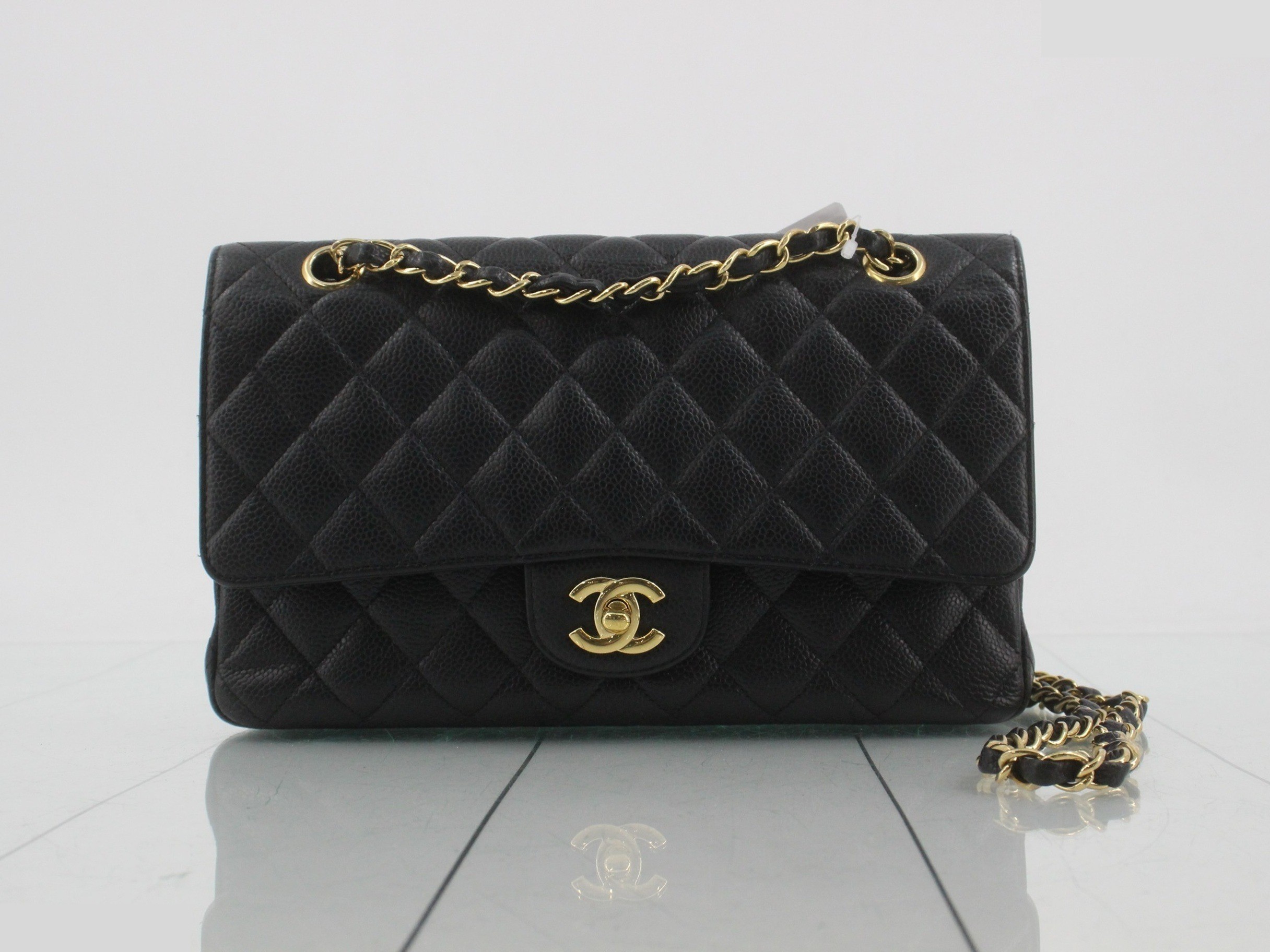 Matelassé (Bag) - Handbag, Size 25, Caviar Skin
