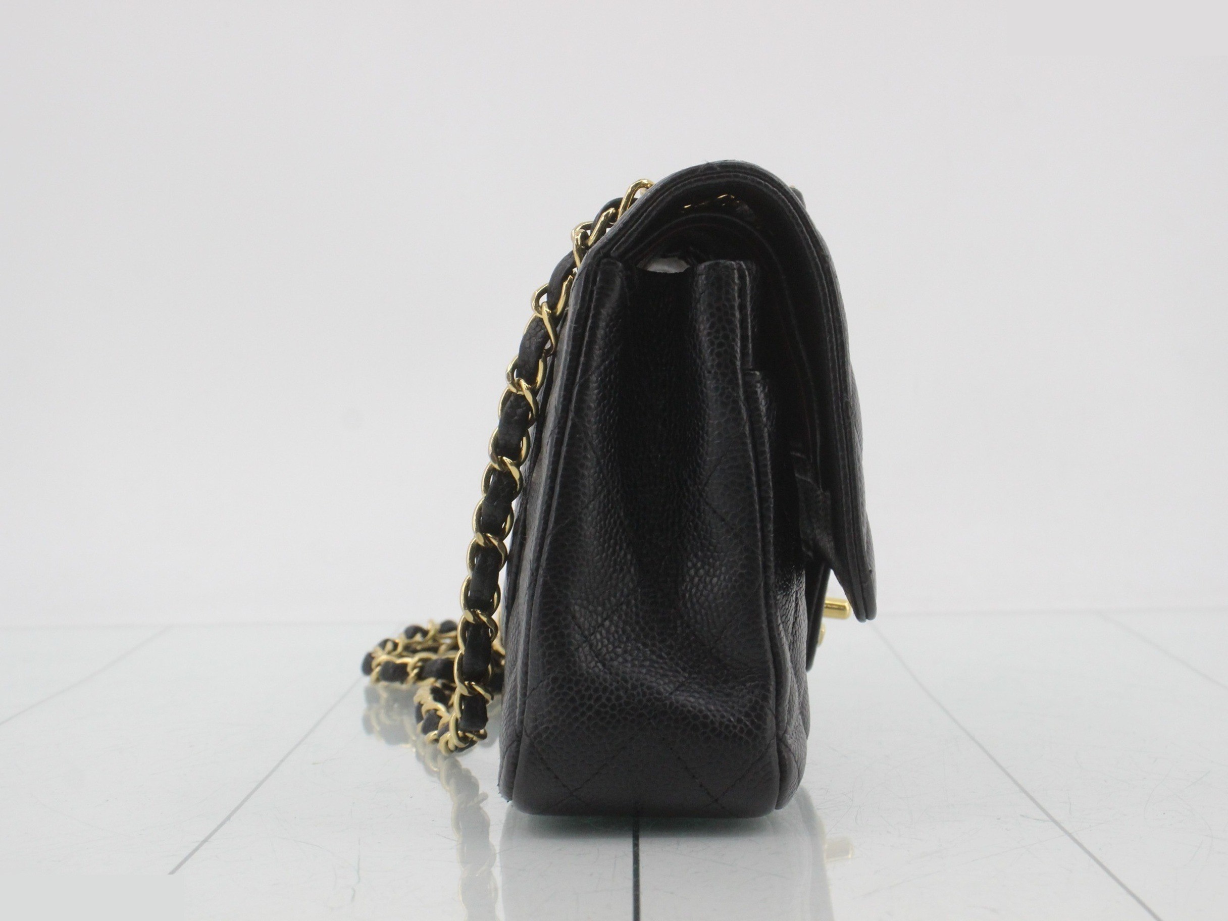 Matelassé (Bag) - Handbag, Size 25, Caviar Skin — view 4