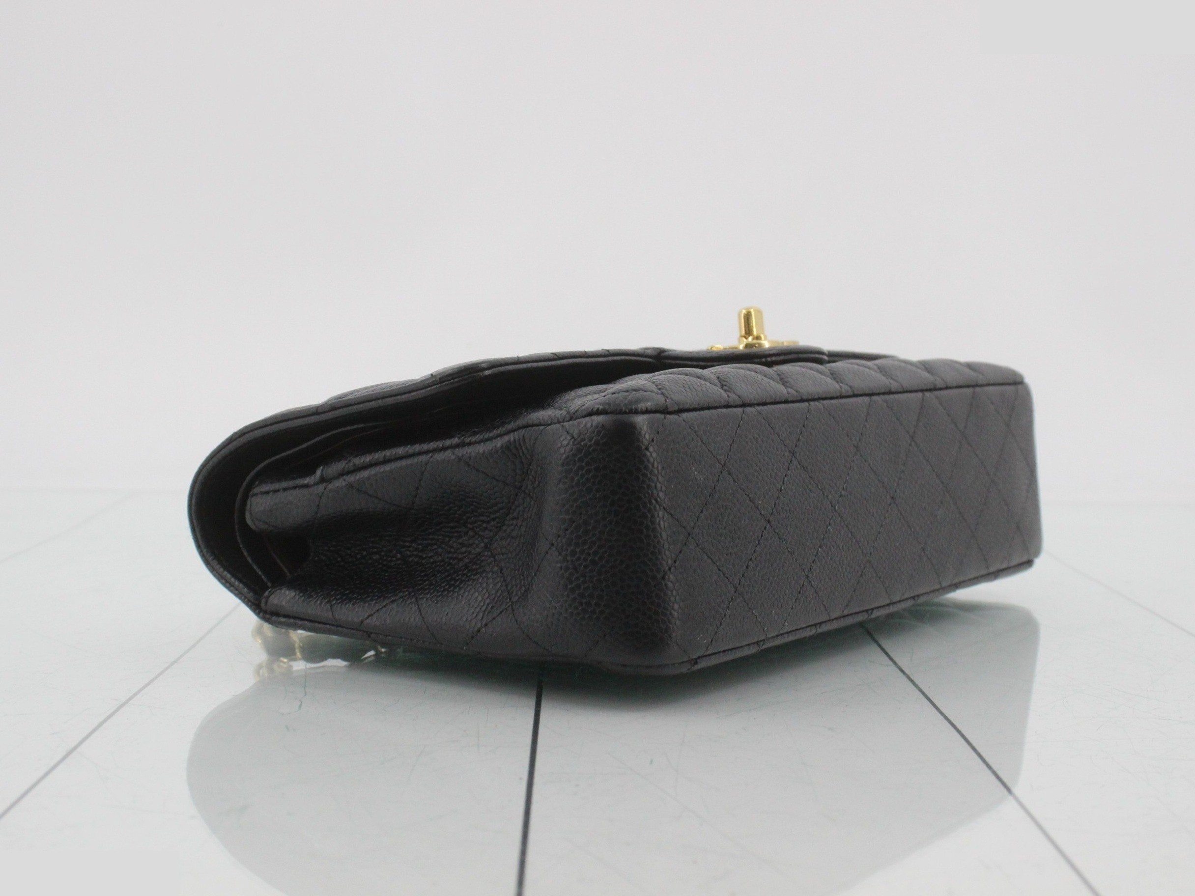 Matelassé (Bag) - Handbag, Size 25, Caviar Skin — view 5
