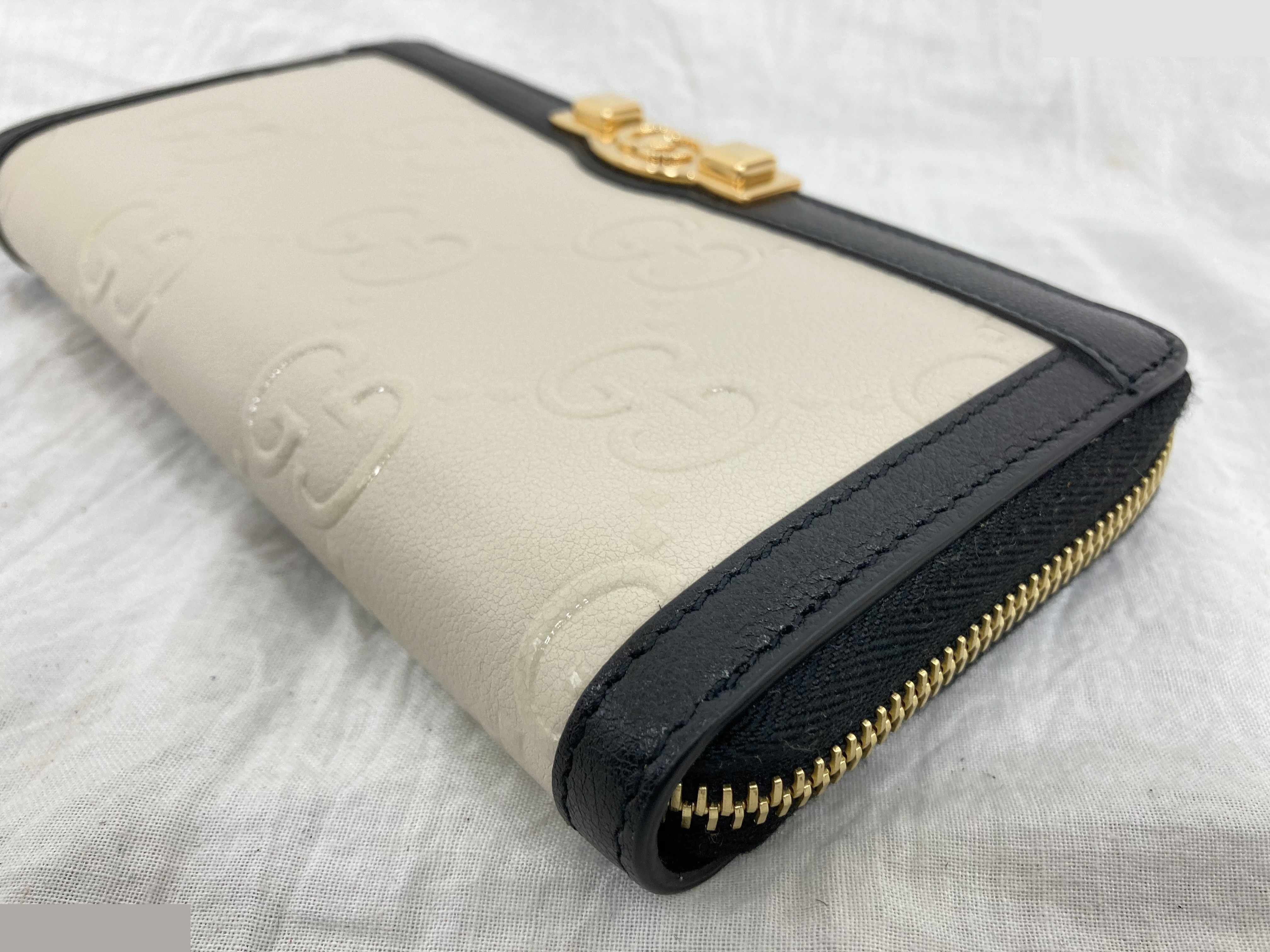 round zipper — view 5