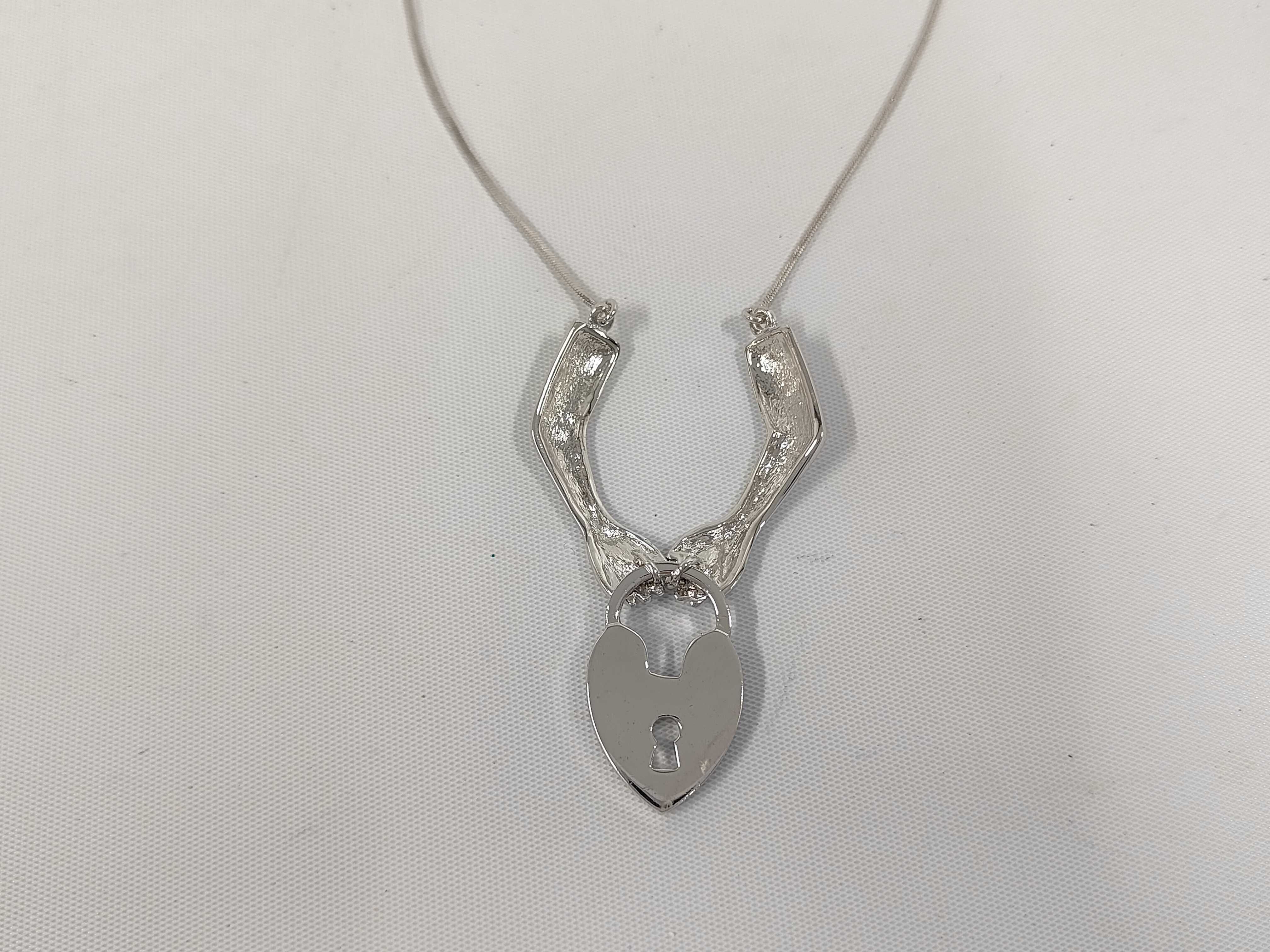 Hands of Love Cadena Necklace — view 2