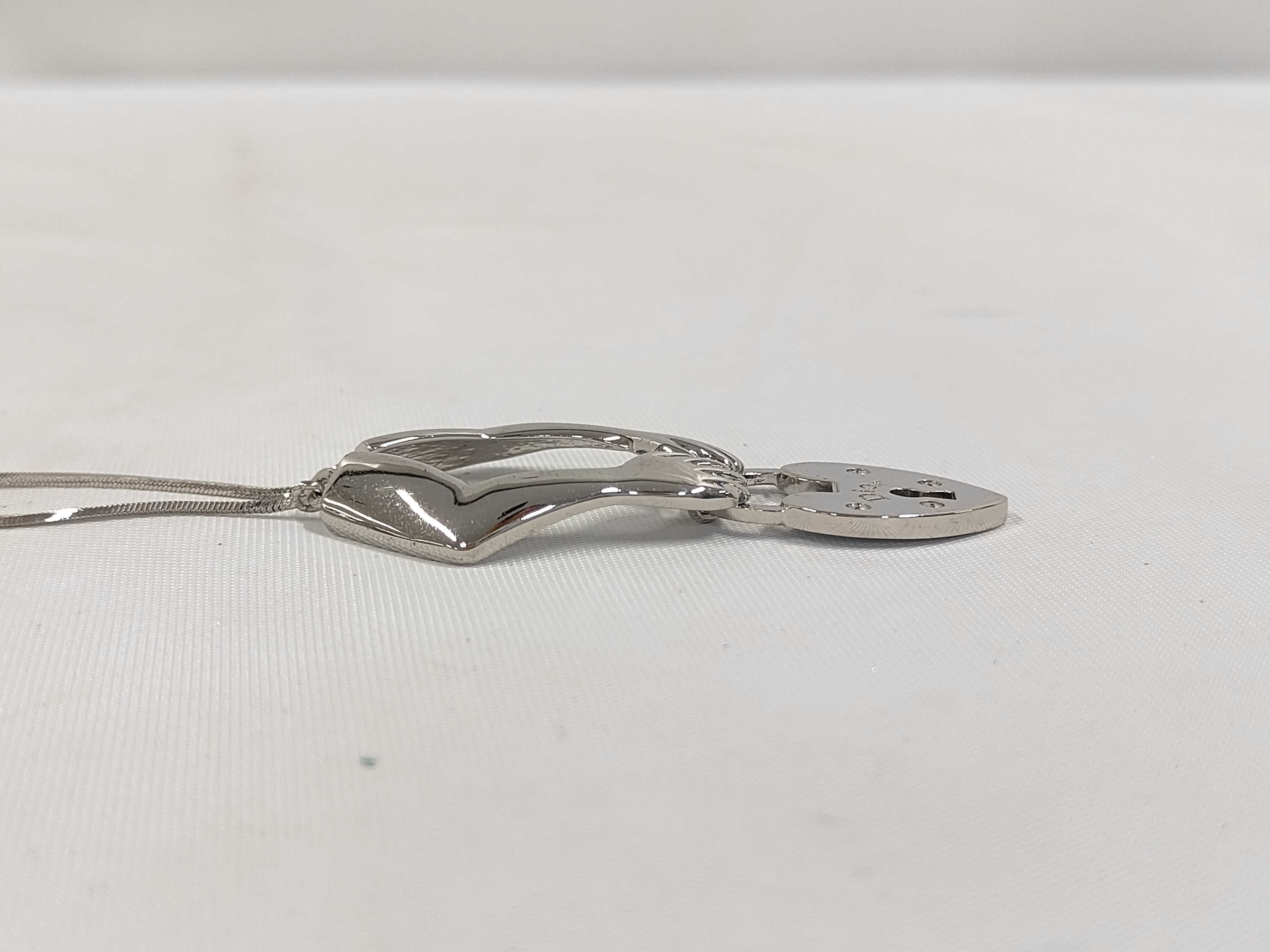 Hands of Love Cadena Necklace — view 3