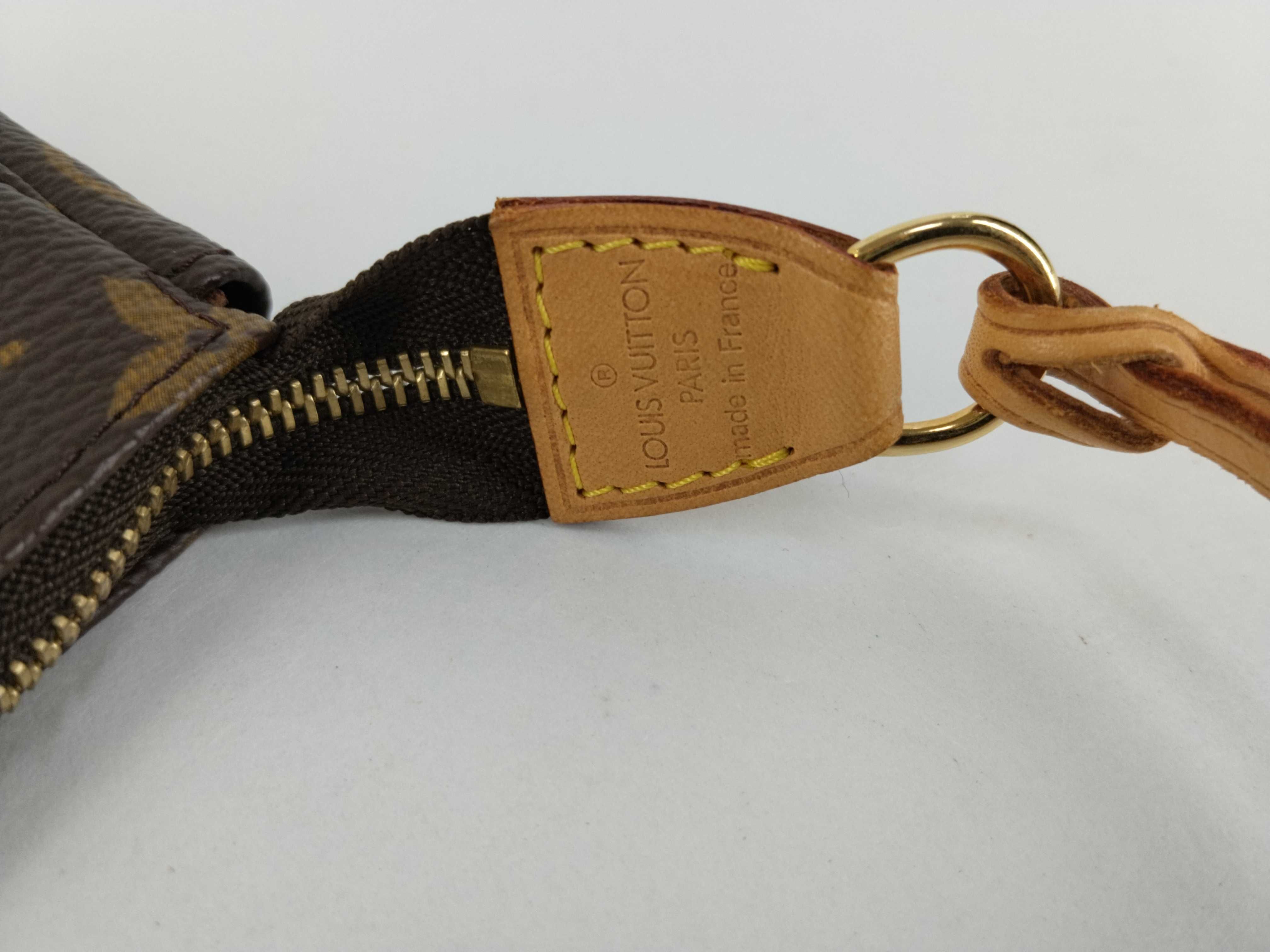 Monogram Louis Vuitton Monogram Pouch Pochette Accessoires M51980 Pouch — view 6