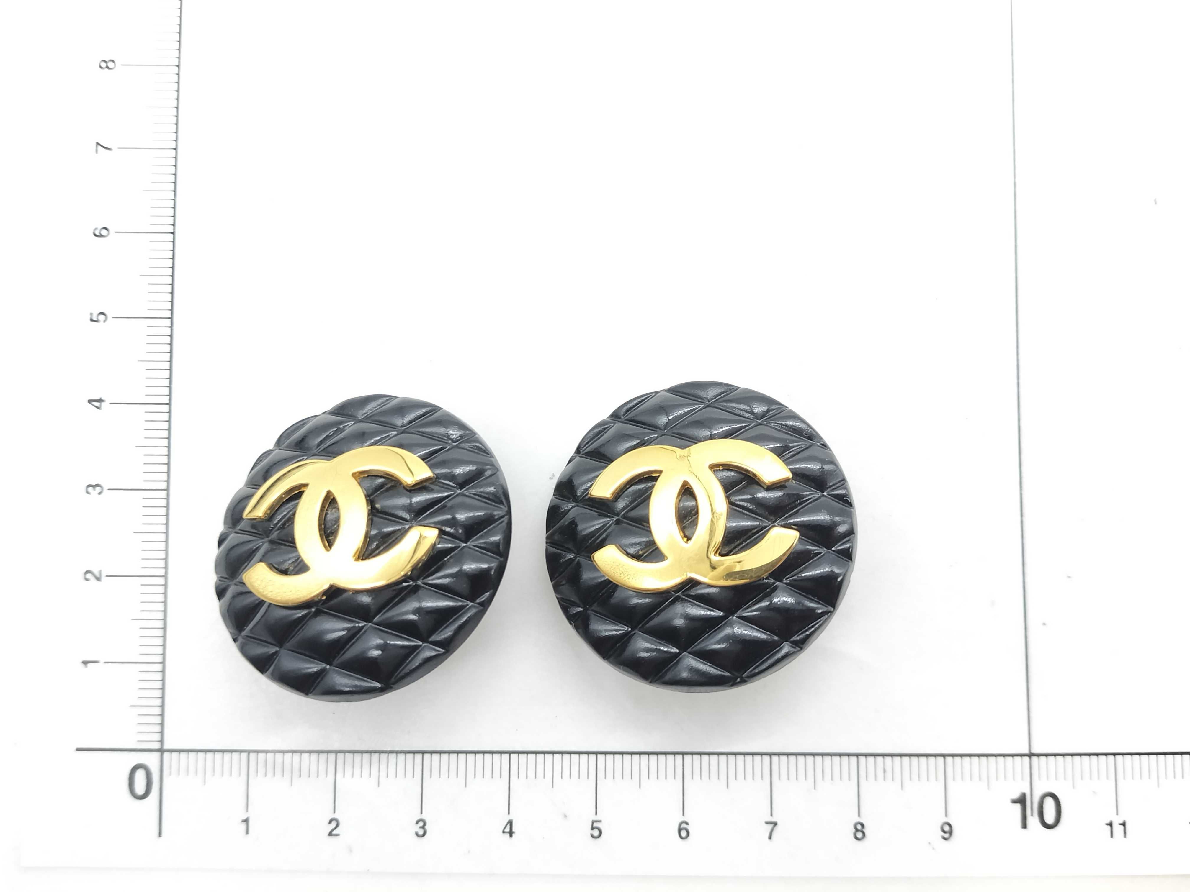 Matelassé Earrings Victoire de Castellane 23 Matelassé Coco Mark Earrings — view 6