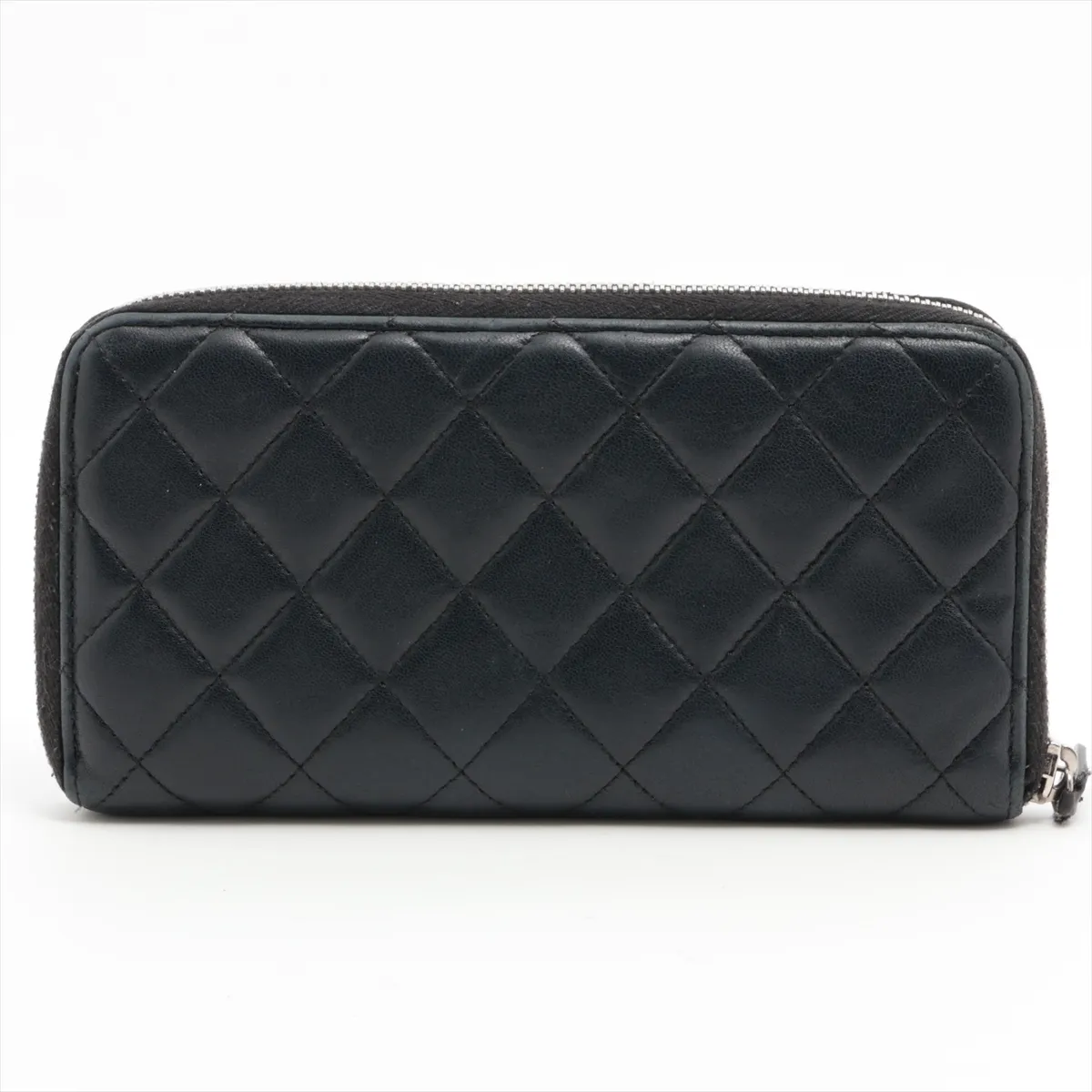 Matelassé Lambskin Round Zip Wallet, Black, Silver Hardware, 15966633 — view 2