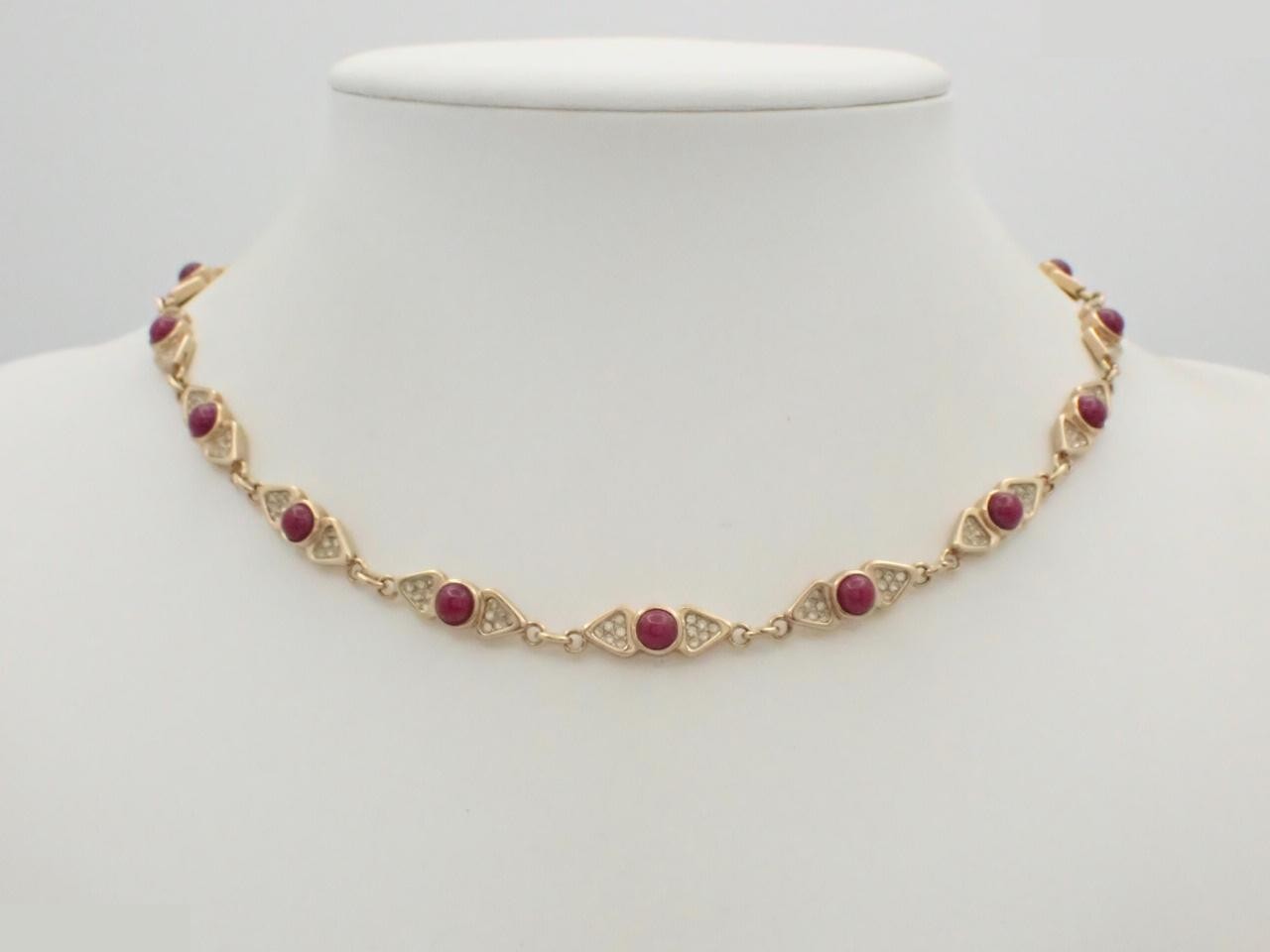 Necklace: Neck circumference approximately 43 cm — view 3