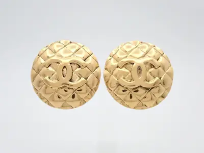 Earrings with Coco Mark design, gold.