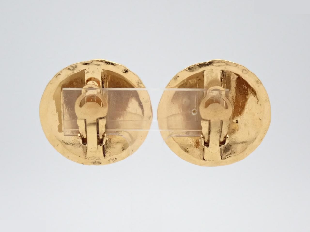 Earrings with Coco Mark design, gold. — view 2