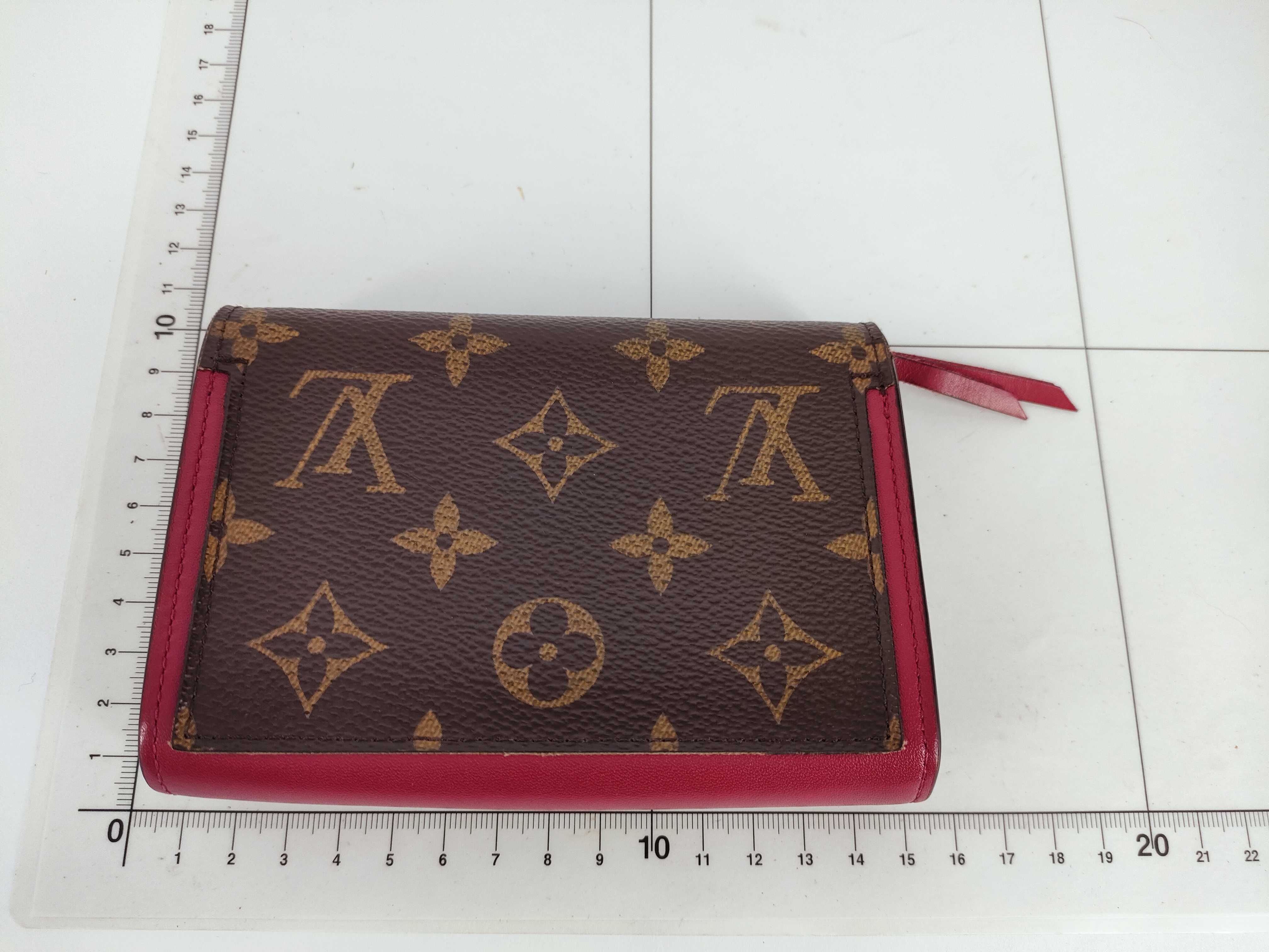 Monogram Portefeuille Flore Compact Wallet — view 2