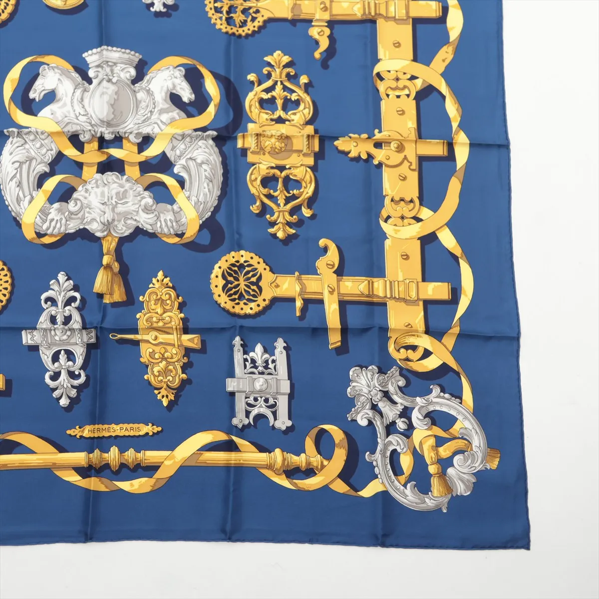 Carre 90 Ferronnerie ironwork scarf, silk, blue. Shows signs of wear, including snags, — view 4