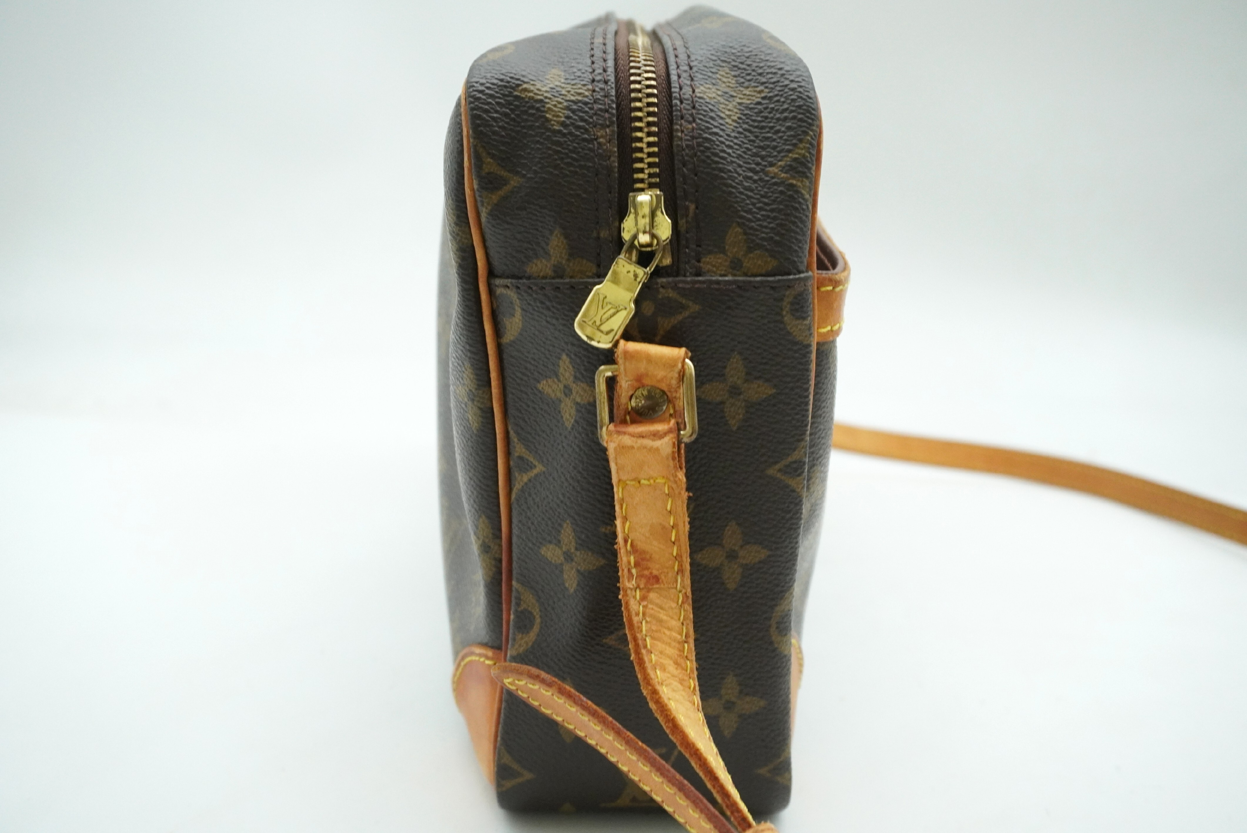 Monogram Trocadero 30 M51272 Shoulder Bag — view 4