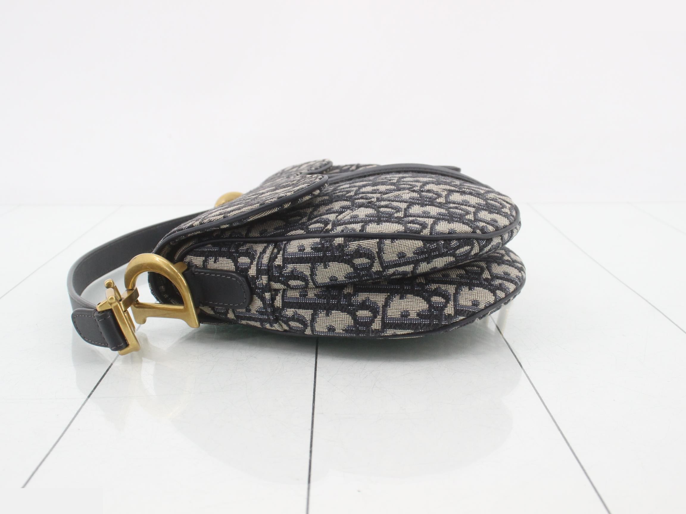 Oblique Saddle One-Shoulder Bag — view 4