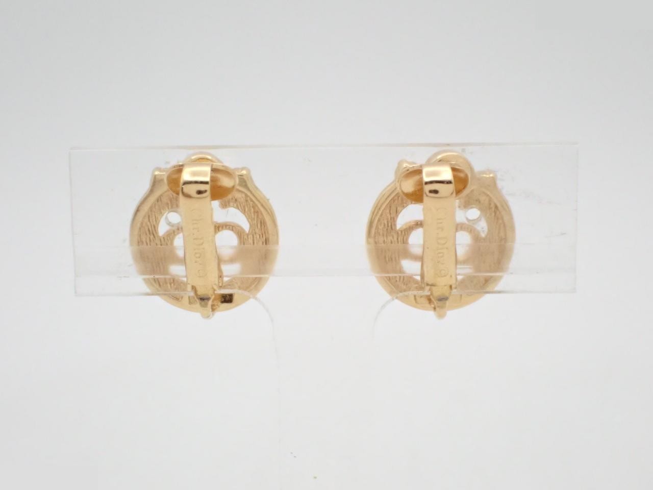 Other lines: Precious metals and earrings — view 2