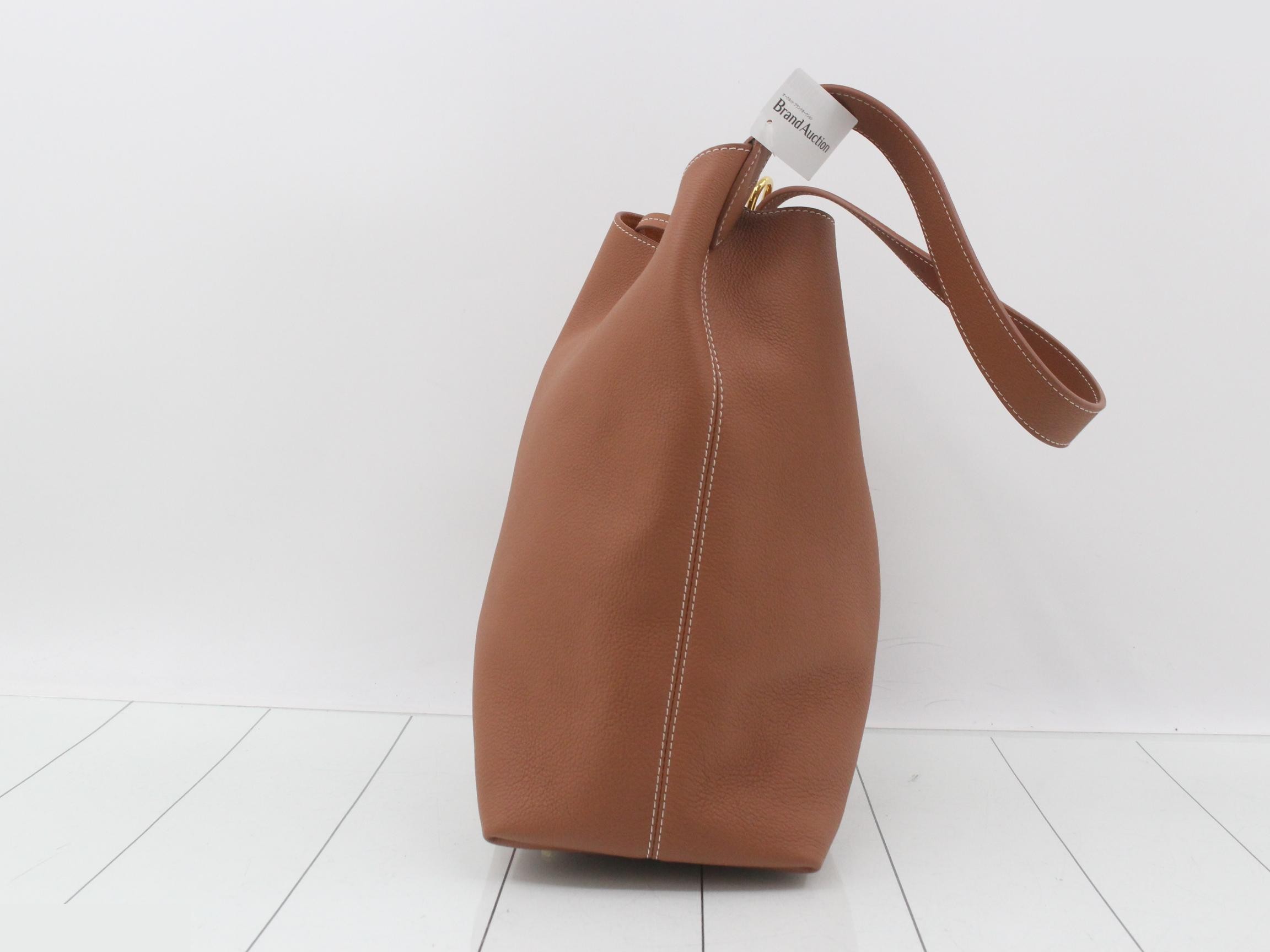 Low Key Hobo MM Cognac Shoulder Bag — view 3