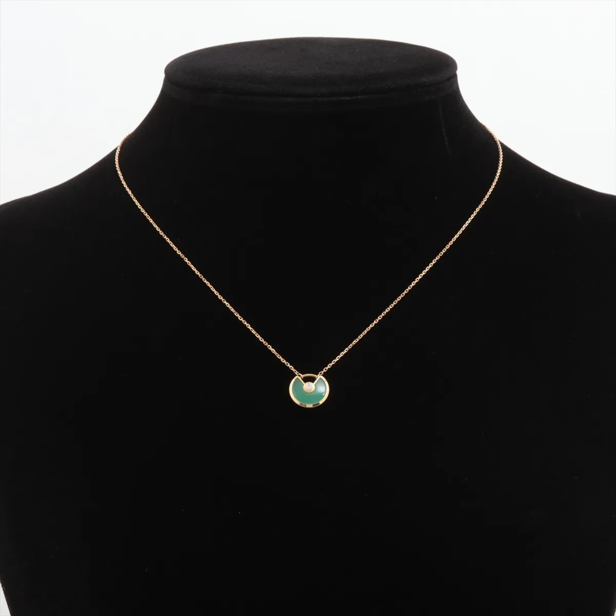 Amulette de Cartier Chrysoprase Diamond Necklace 750 (Yellow Gold) 3.2g BXX930 — view 5