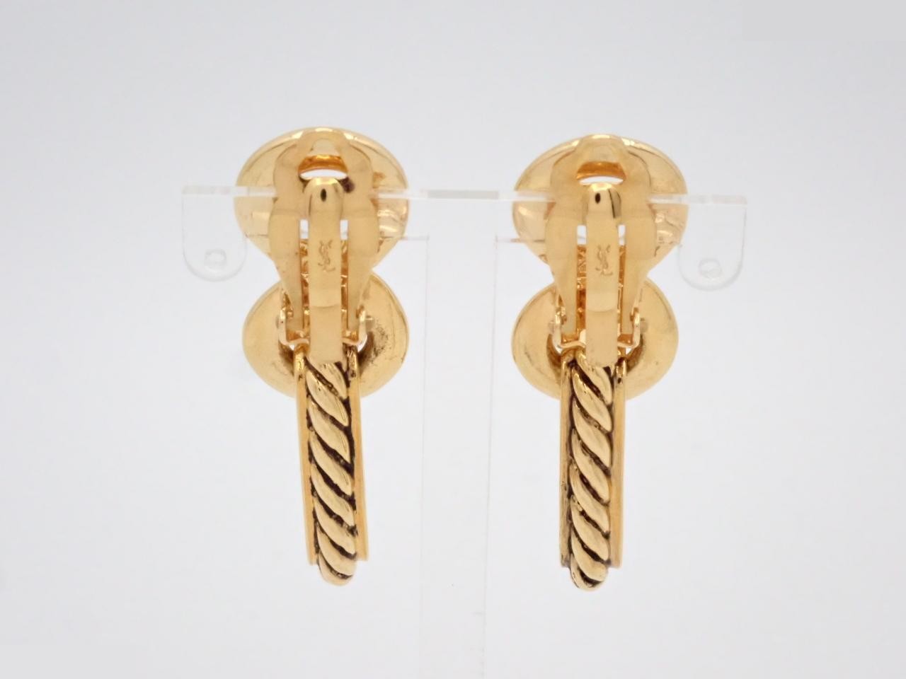 Other lines: Precious metals and earrings — view 2