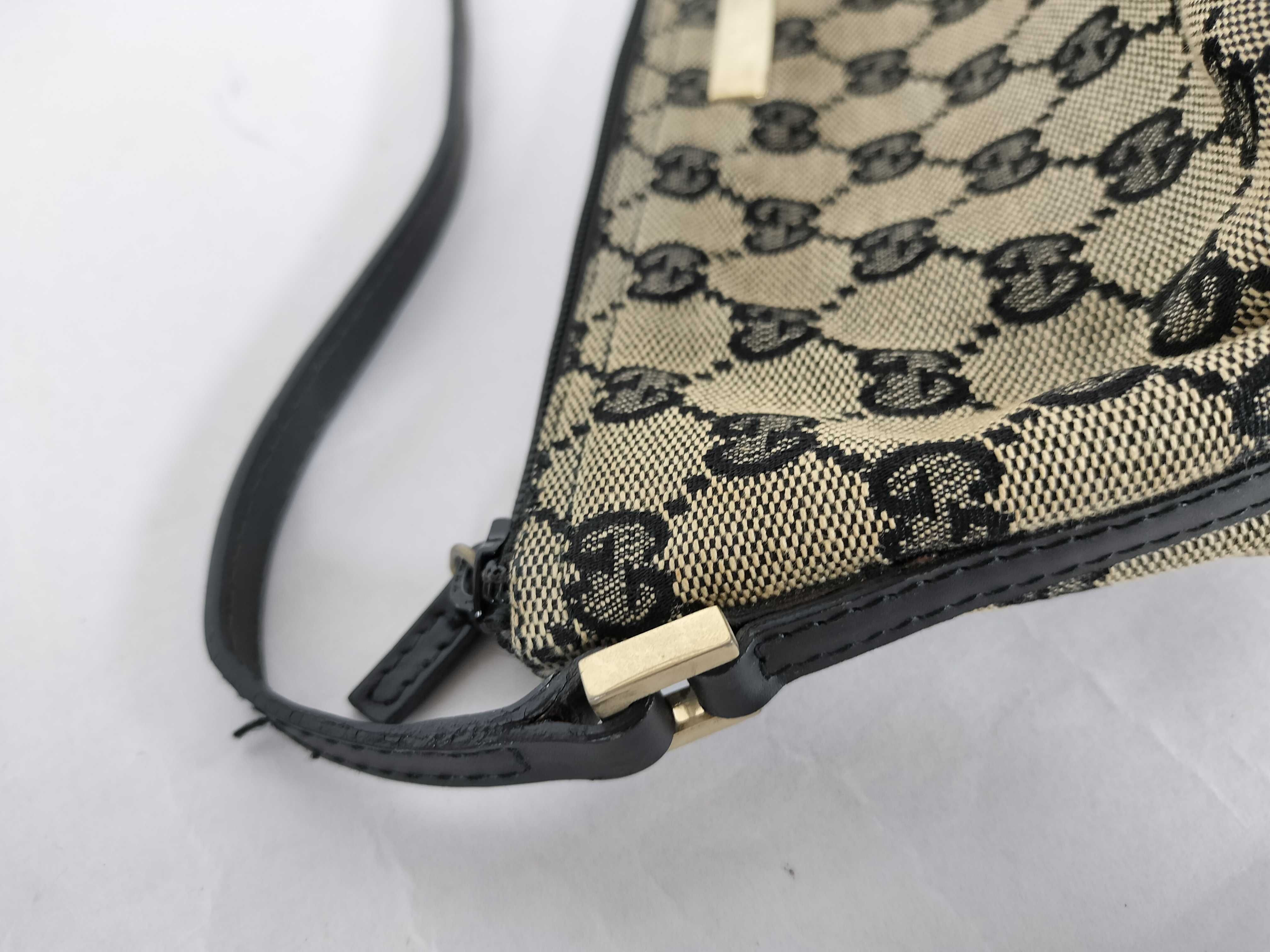 GG Canvas Pouch — view 5