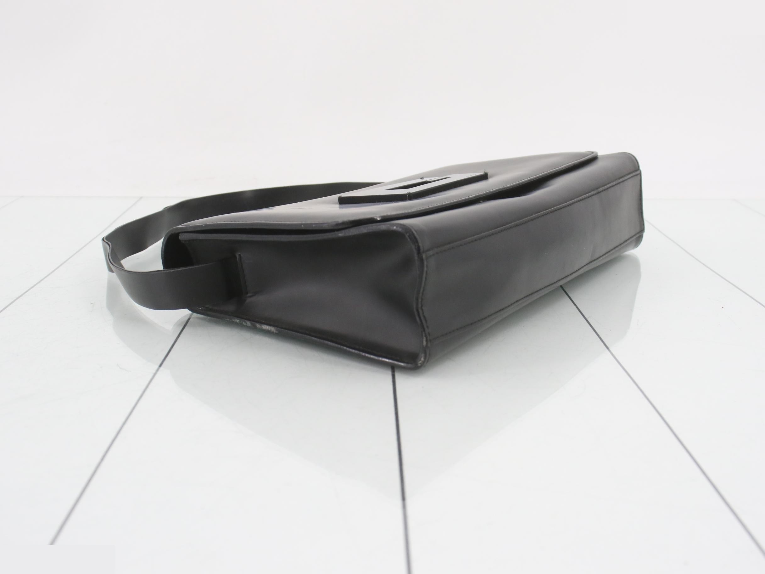 One-shoulder bag — view 5