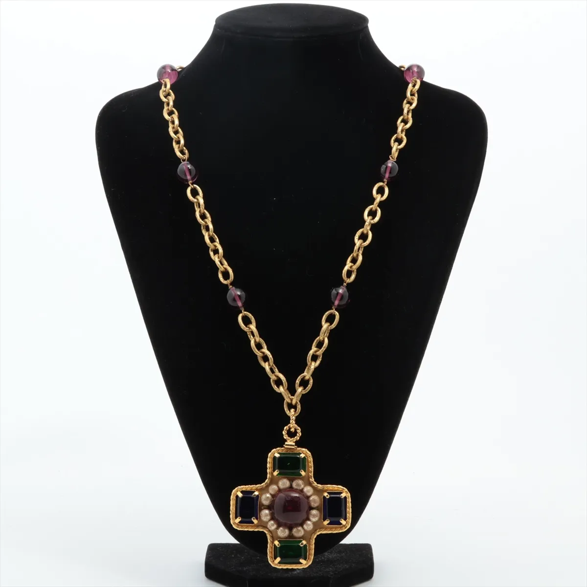 Gripoix 25 Pendant, GP x Colored Stone. Shows — view 5