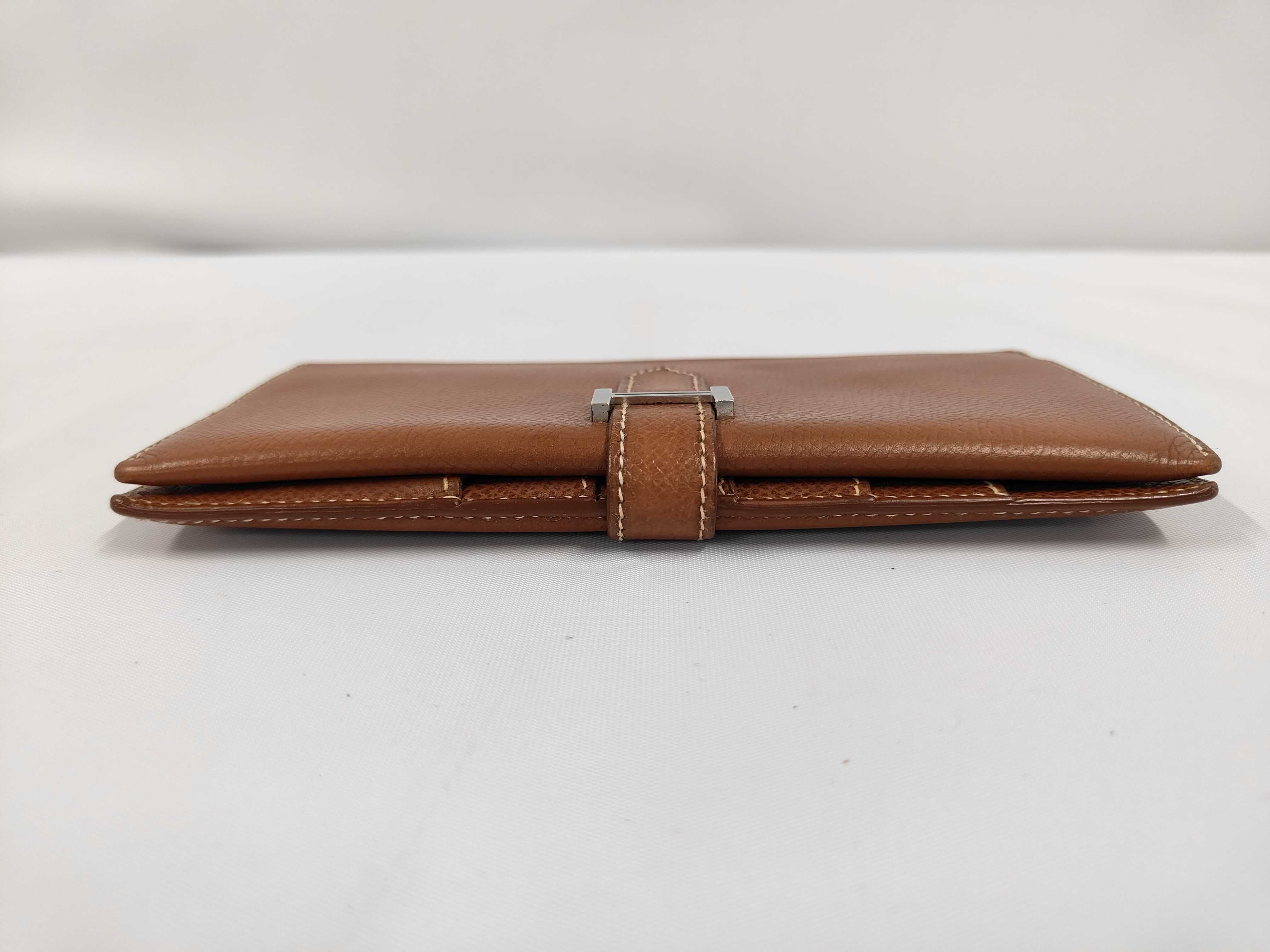 Bearn Classic wallet, stamped F, silver hardware. — view 3