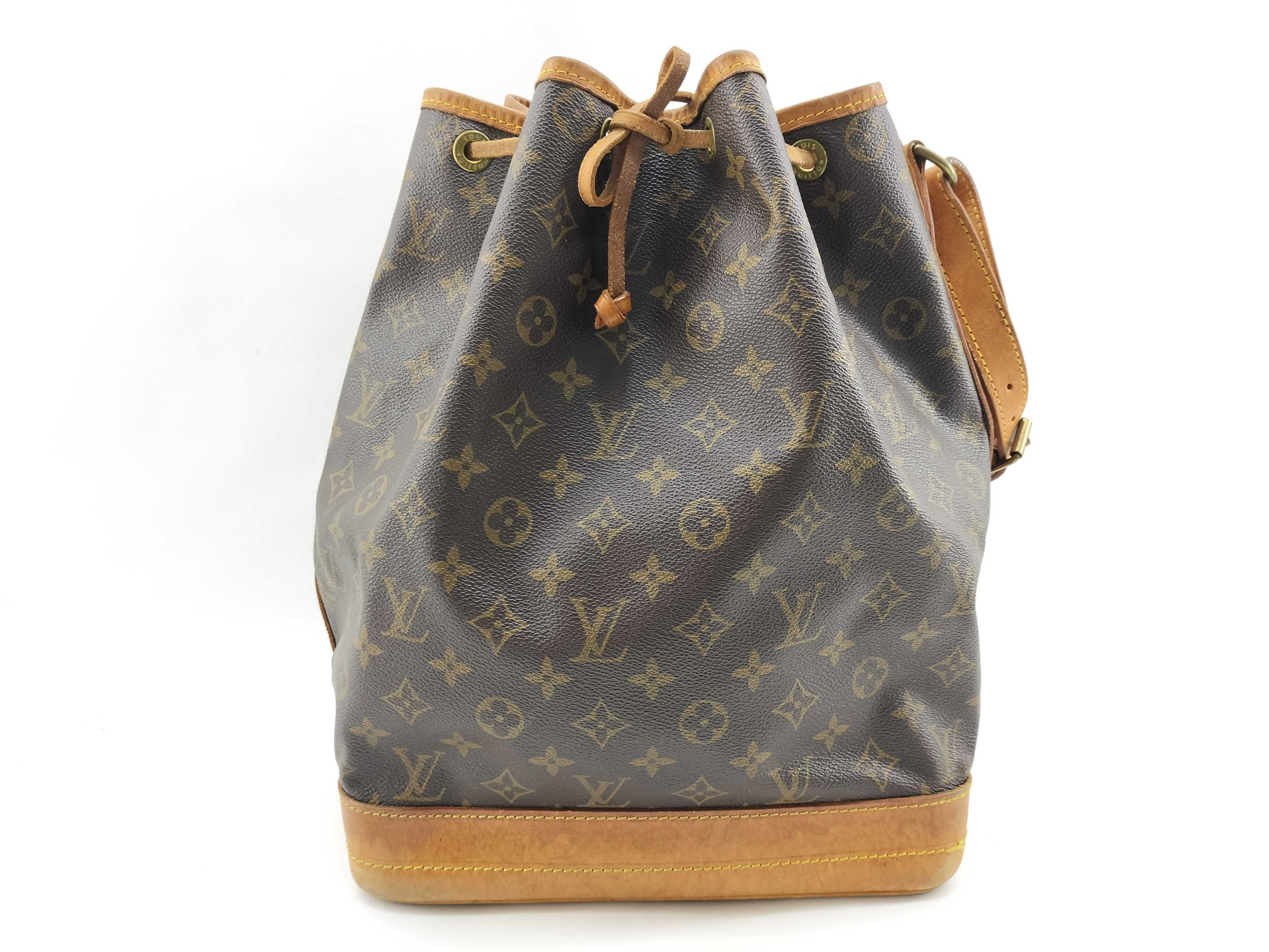Monogram Noe AR9002 Shoulder Bag