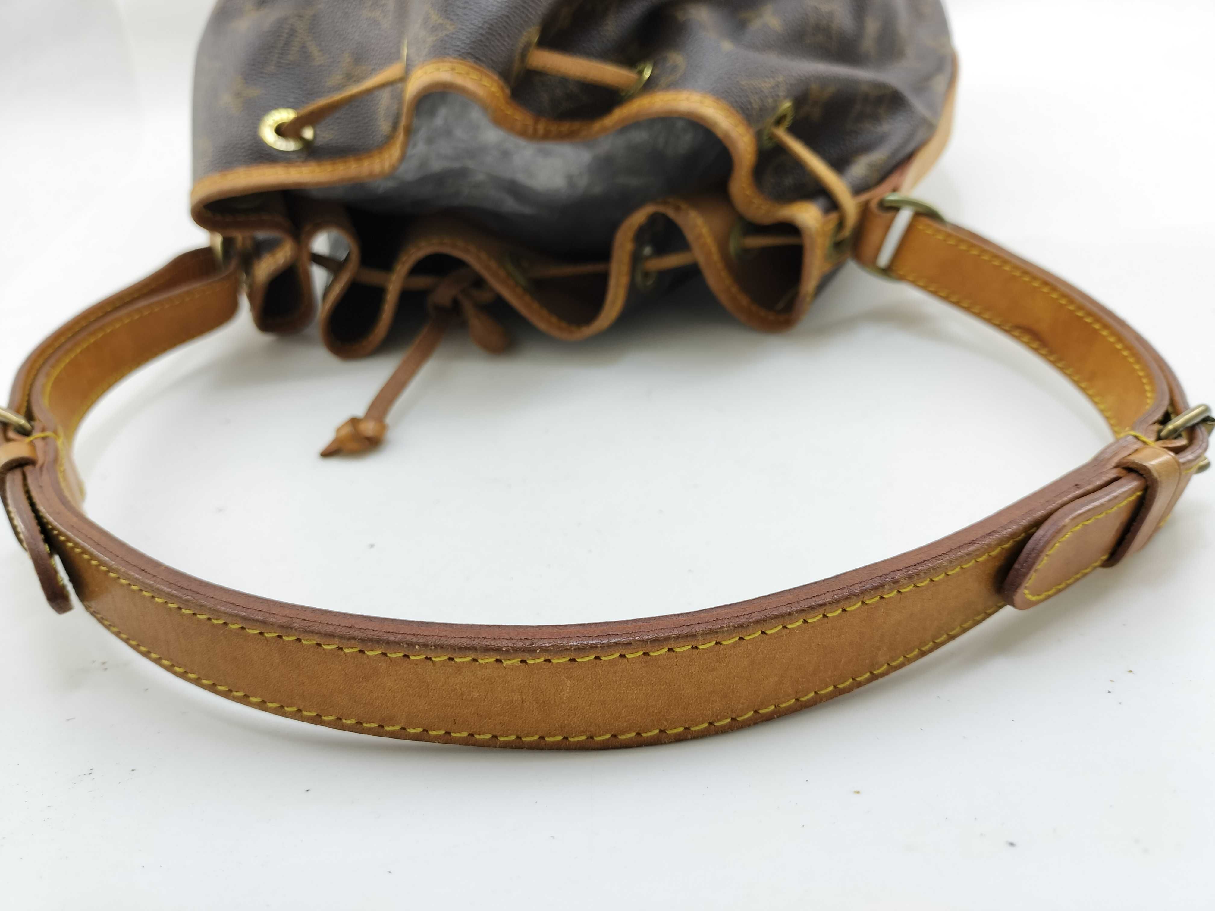 Monogram Noe AR9002 Shoulder Bag — view 8