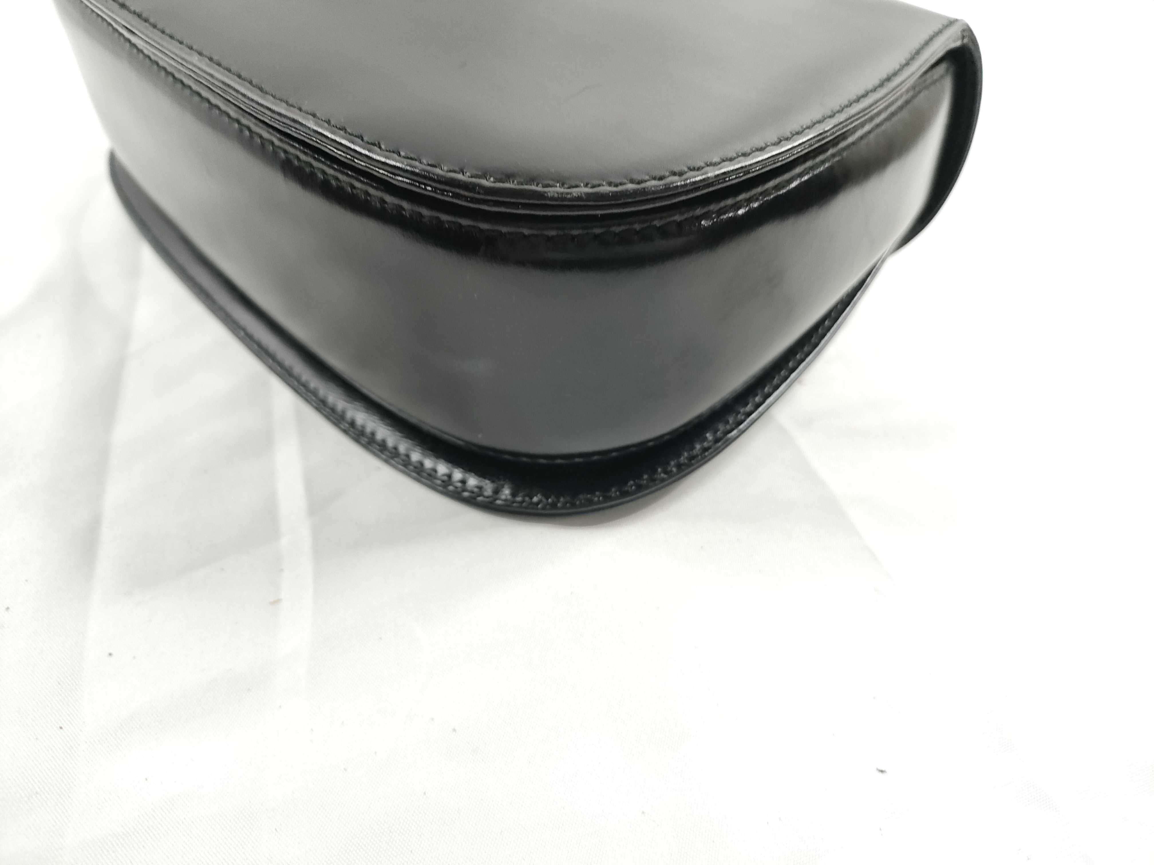 Bamboo Handbag, Turnlock Leather, Black Handbag — view 5