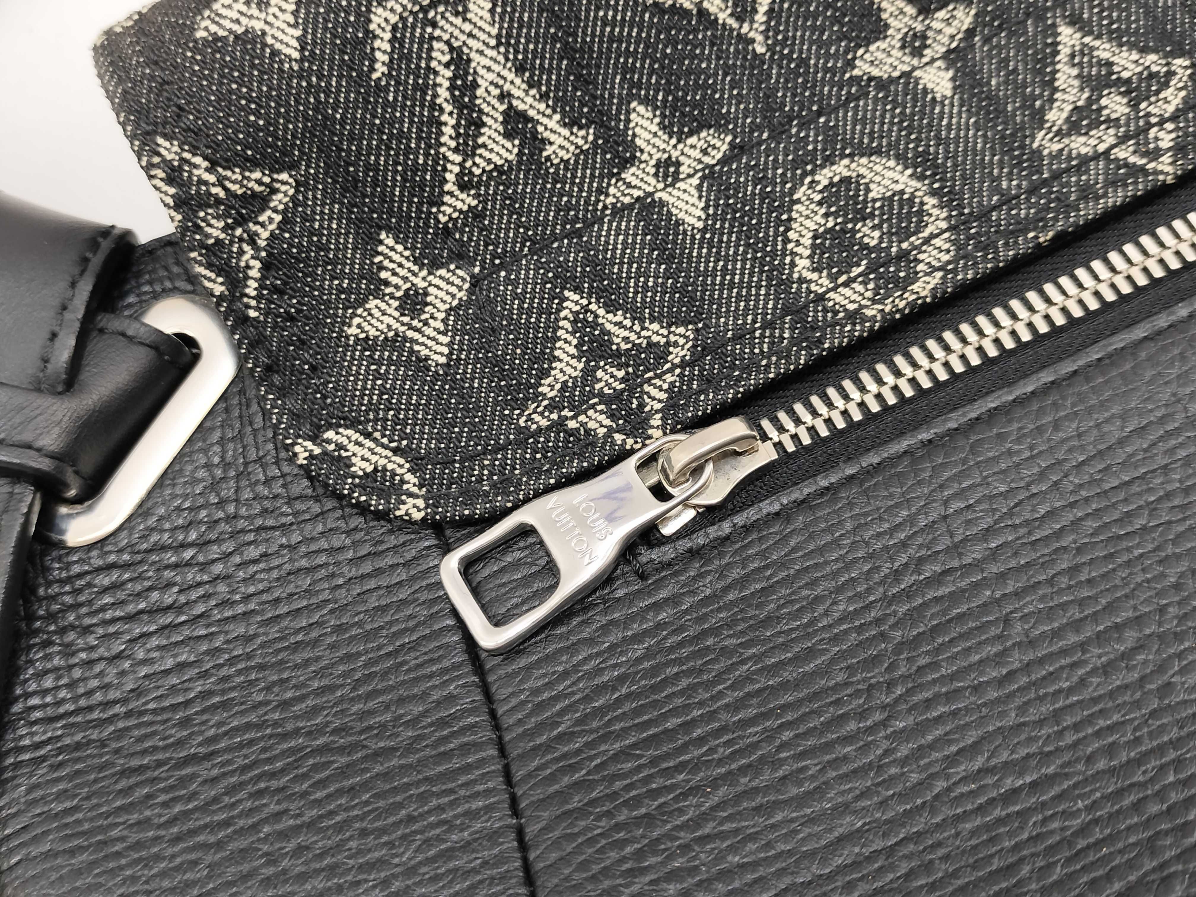 x NIGO Busas Tokyo Shoulder Bag — view 14
