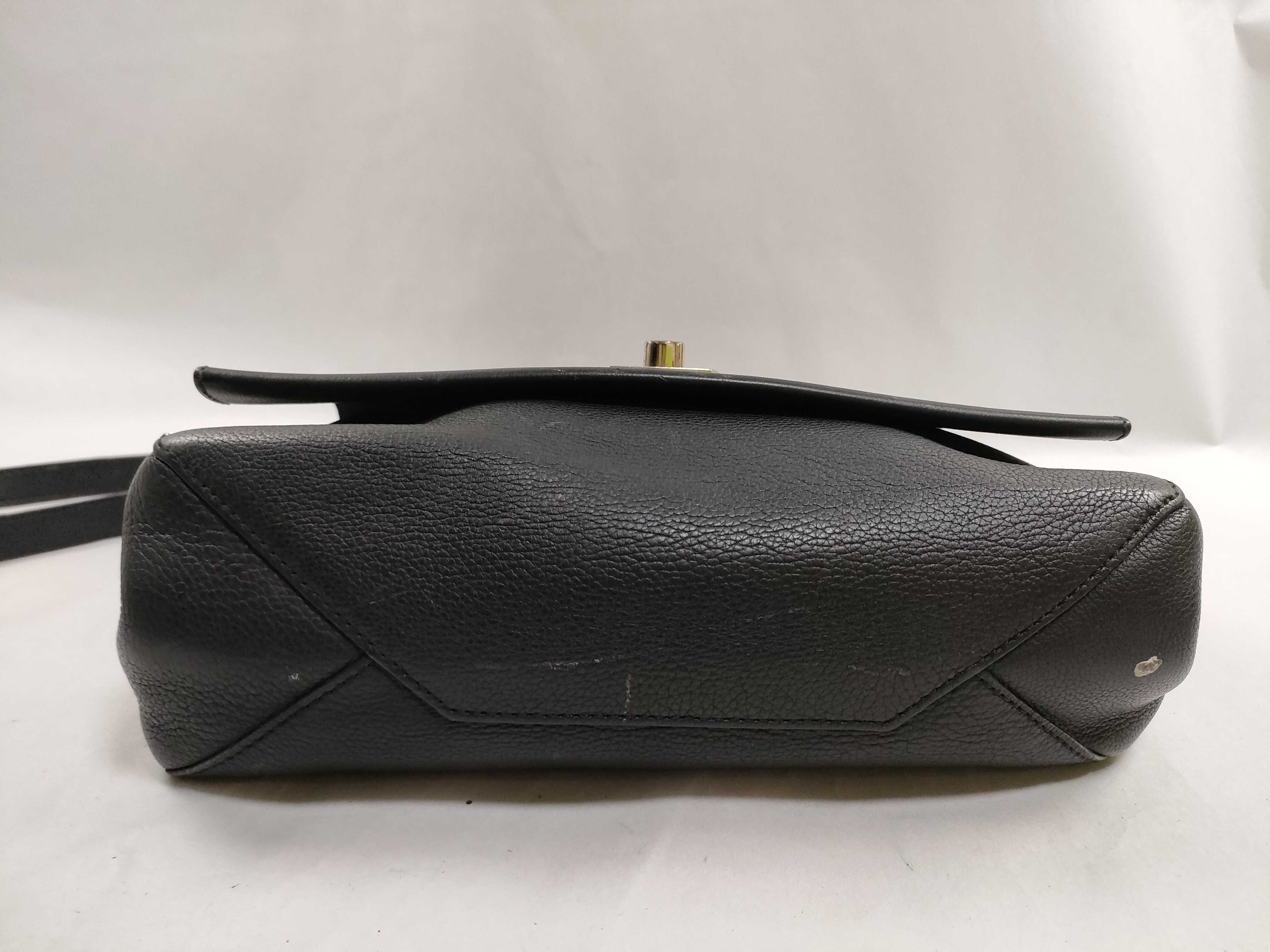 PH- Black Lockme II Leather Shoulder Bag (Handbag) — view 8